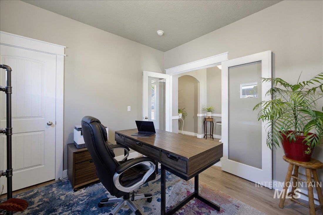 11770 W Alfred Ct, Boise, Idaho 83713, 4 Bedrooms, 2.5 Bathrooms, Residential For Sale, Price $575,000, 98993192