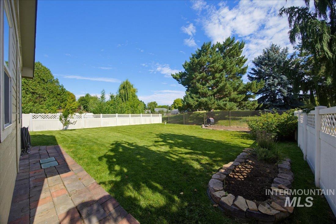 11770 W Alfred Ct, Boise, Idaho 83713, 4 Bedrooms, 2.5 Bathrooms, Residential For Sale, Price $575,000, 98993192