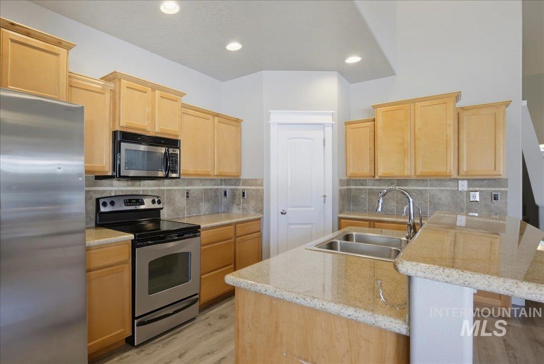 11770 W Alfred Ct, Boise, Idaho 83713, 4 Bedrooms, 2.5 Bathrooms, Residential For Sale, Price $575,000, 98993192
