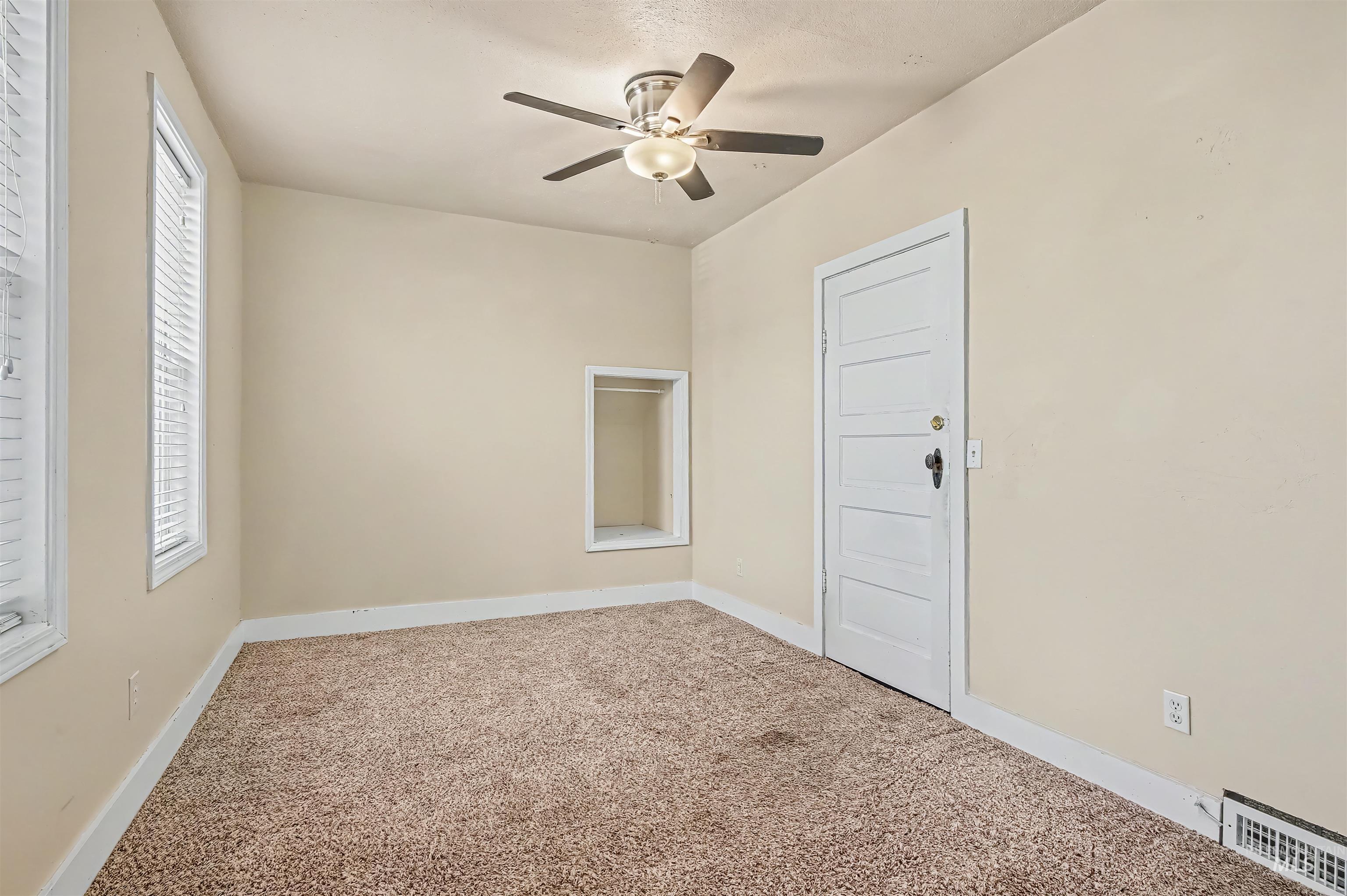 315 S 7th Ave, Nampa, Idaho 83651, 7 Rooms, Business/Commercial For Sale, Price $499,000, 98993197