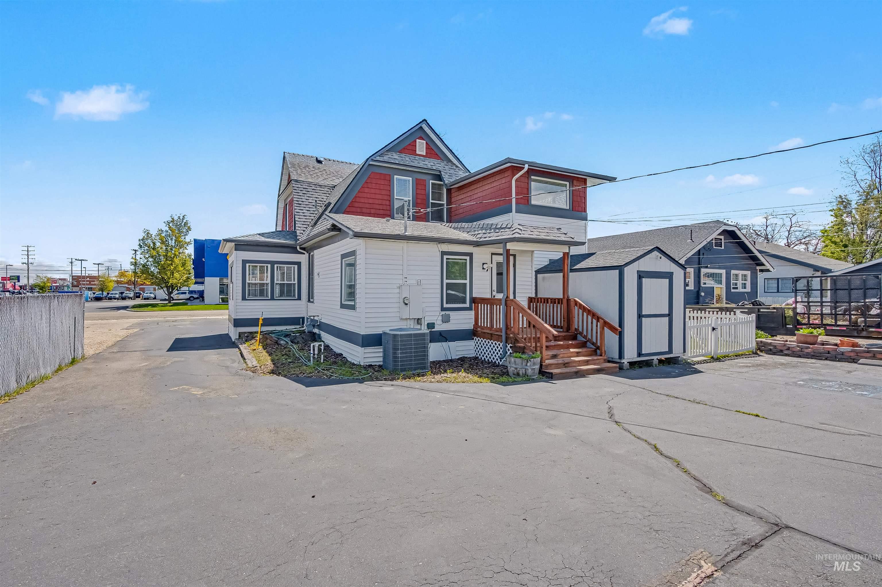 315 S 7th Ave, Nampa, Idaho 83651, 7 Rooms, Business/Commercial For Sale, Price $499,000, 98993197