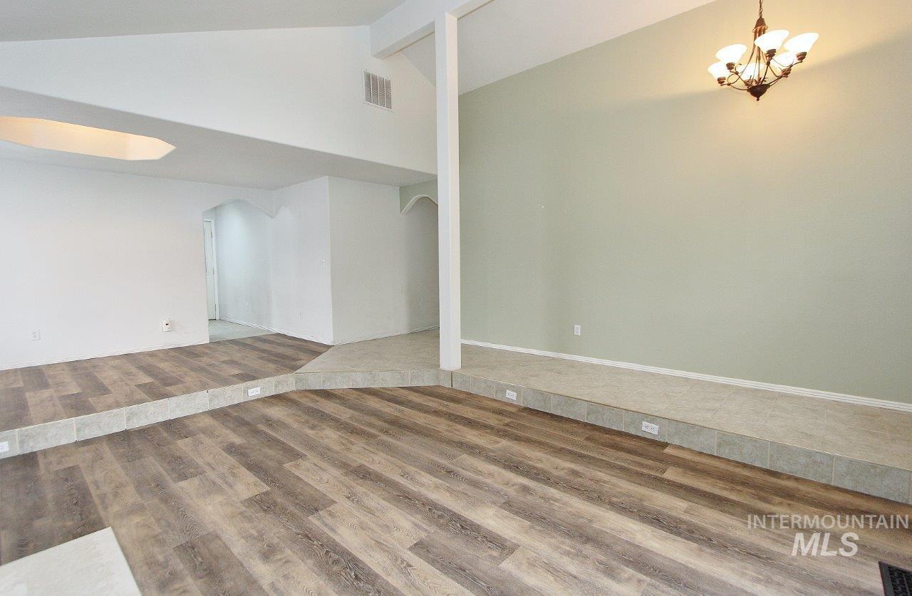 163 E Gettysburg St, Boise, Idaho 83706, 3 Bedrooms, 2 Bathrooms, Residential For Sale, Price $499,000,MLS 98993200