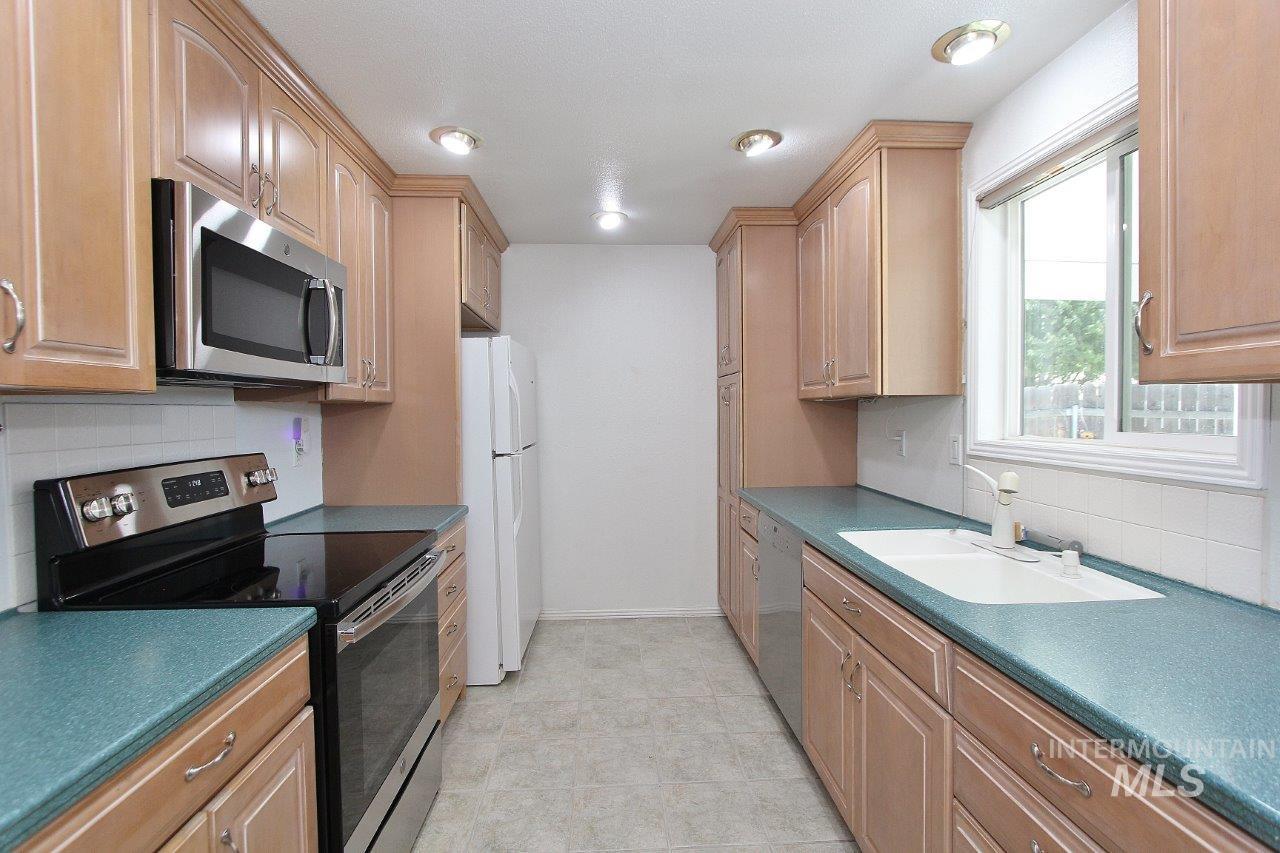 163 E Gettysburg St, Boise, Idaho 83706, 3 Bedrooms, 2 Bathrooms, Residential For Sale, Price $510,000, 98993200
