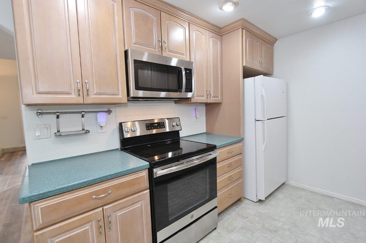 163 E Gettysburg St, Boise, Idaho 83706, 3 Bedrooms, 2 Bathrooms, Residential For Sale, Price $499,000,MLS 98993200