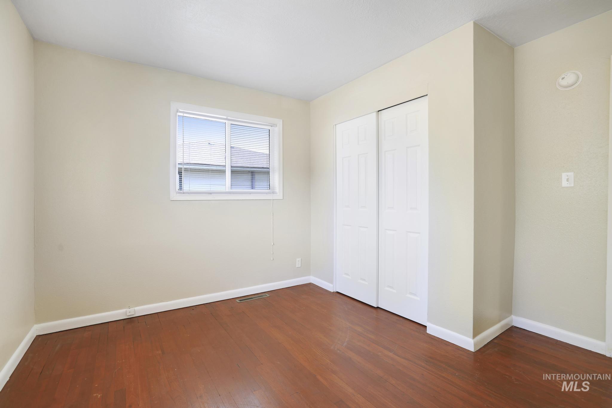 327 Monroe St, Twin Falls, Idaho 83301, 3 Bedrooms, 1 Bathroom, Residential For Sale, Price $269,000,MLS 98993201