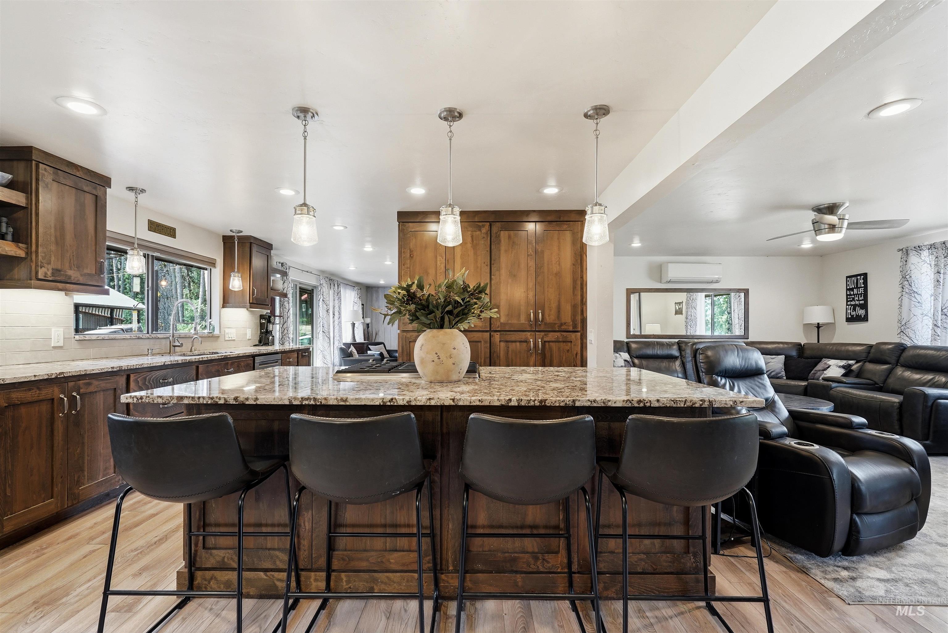 1 Happy Hollow Dr., Garden Valley, Idaho 83622, 5 Bedrooms, 3 Bathrooms, Residential For Sale, Price $650,000, 98993202