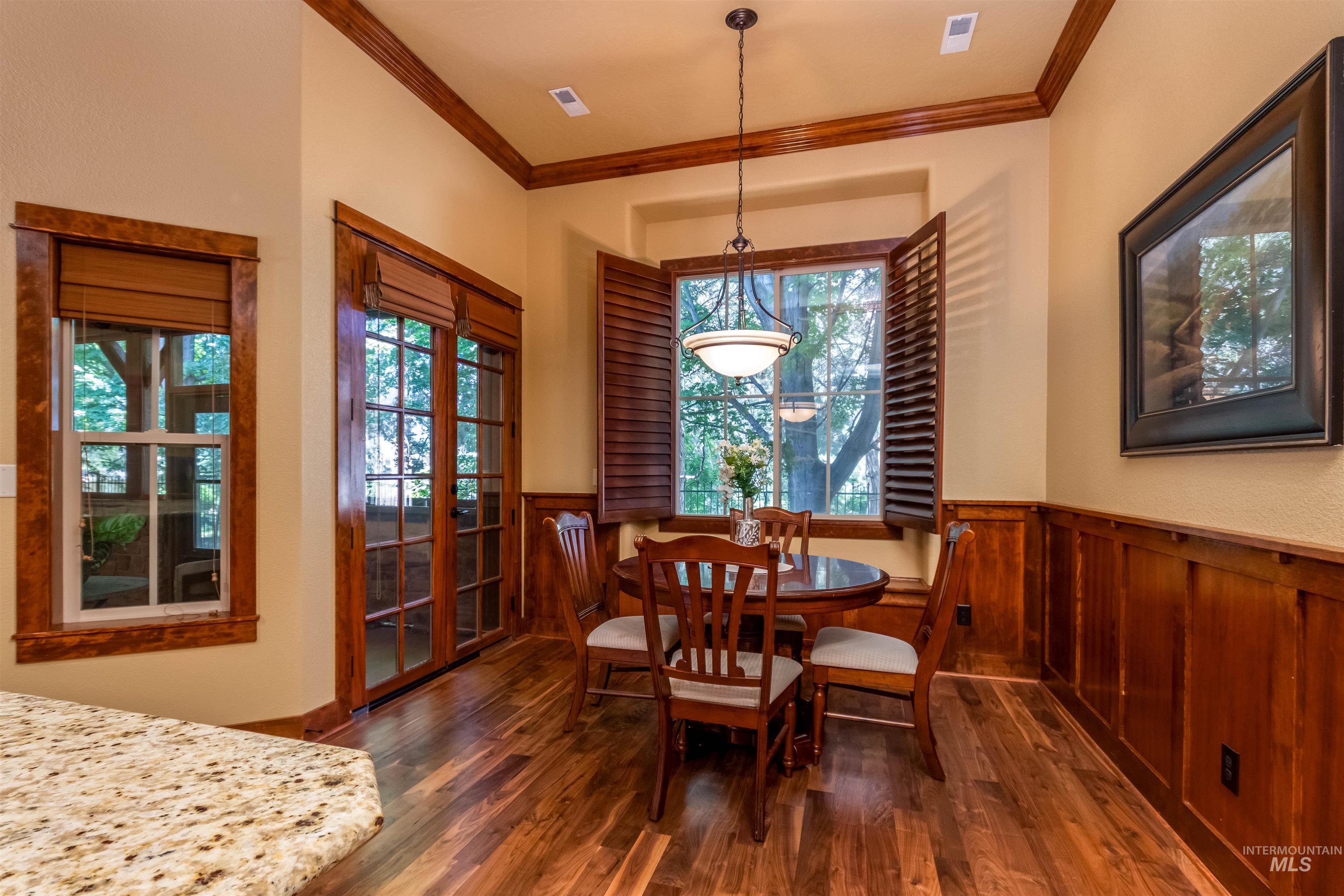 5901 N Duxbury Pier Ln, Garden City, Idaho 83714, 2 Bedrooms, 2.5 Bathrooms, Residential For Sale, Price $689,000, 98993204