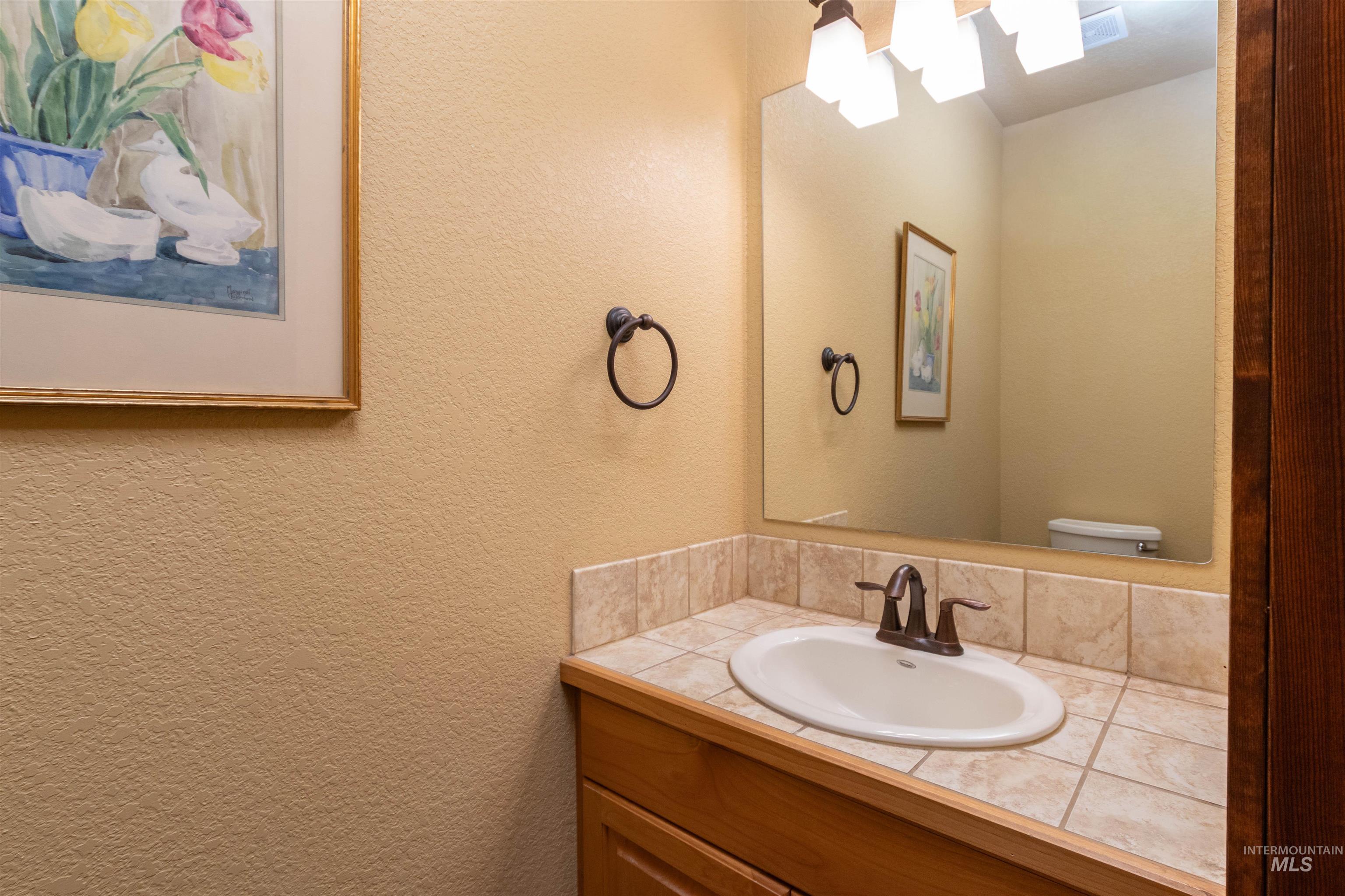 5901 N Duxbury Pier Ln, Garden City, Idaho 83714, 2 Bedrooms, 2.5 Bathrooms, Residential For Sale, Price $689,000, 98993204