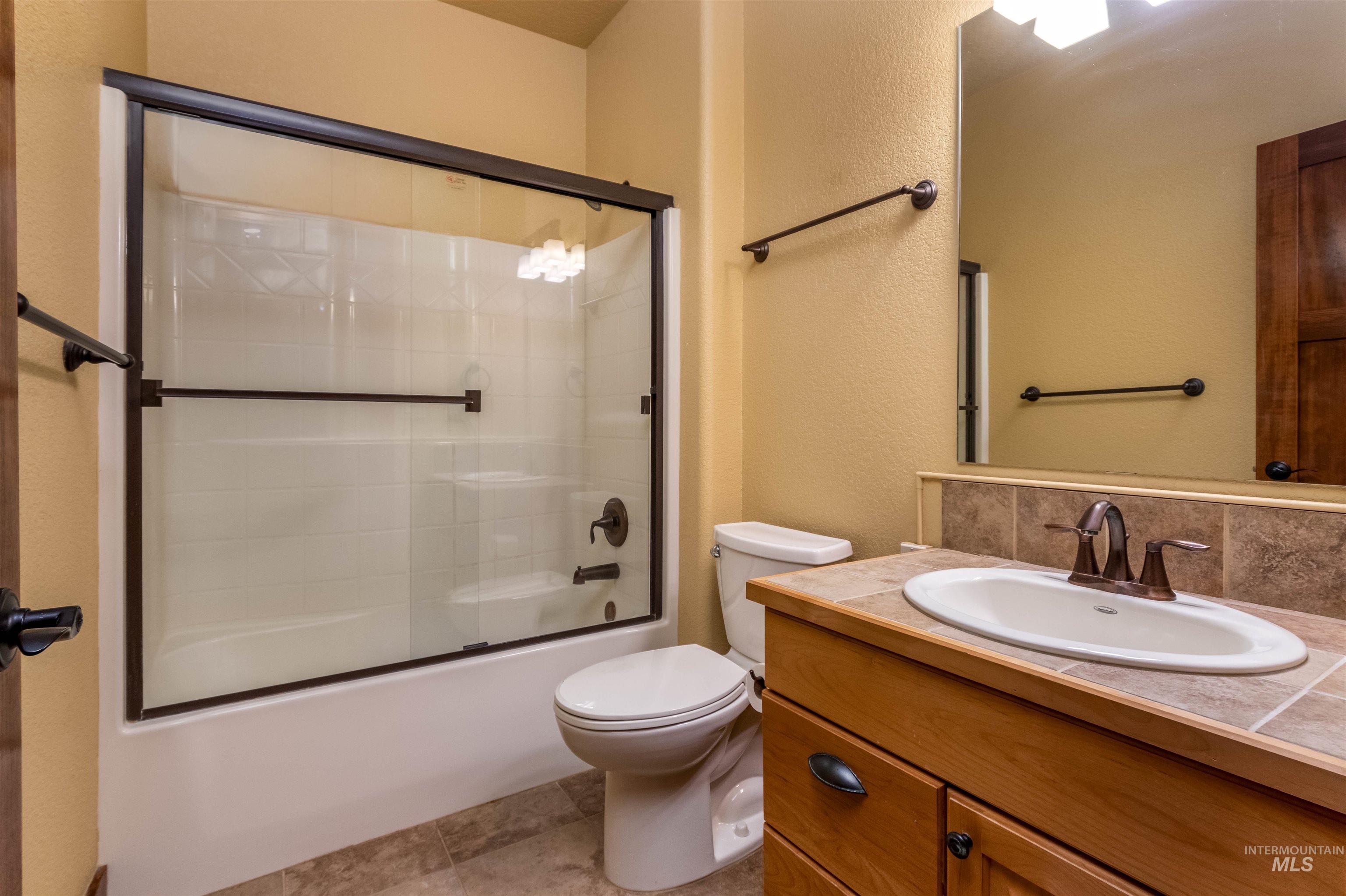 5901 N Duxbury Pier Ln, Garden City, Idaho 83714, 2 Bedrooms, 2.5 Bathrooms, Residential For Sale, Price $689,000, 98993204