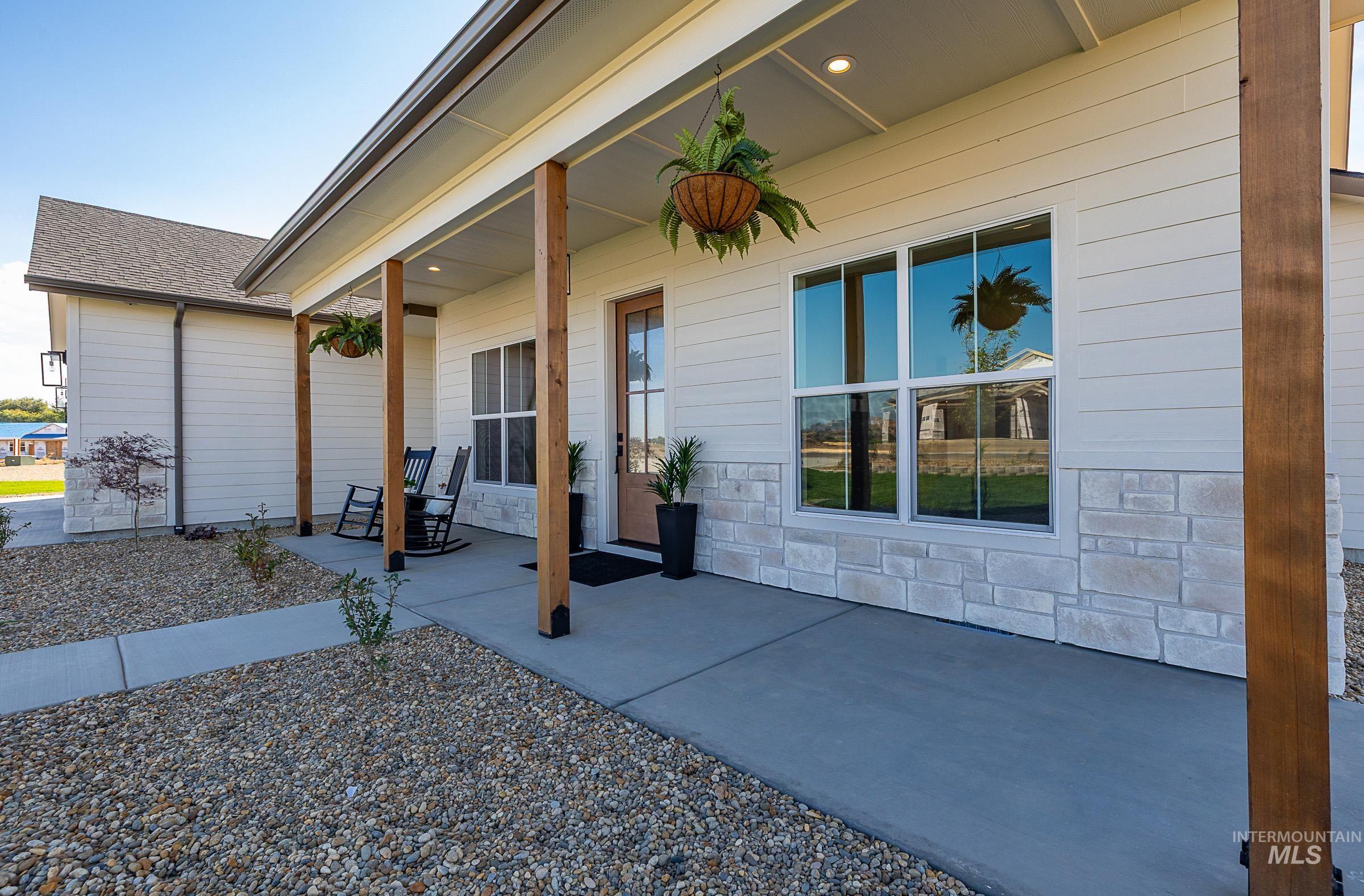 18355 Bow Ln, Wilder, Idaho 83676, 3 Bedrooms, 2 Bathrooms, Residential For Sale, Price $900,000,MLS 98993206