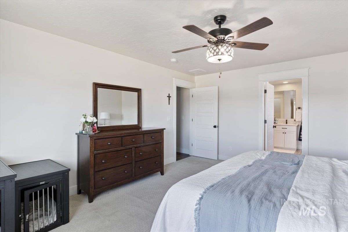 17684 N Pass City Place, Nampa, Idaho 83687, 4 Bedrooms, 2.5 Bathrooms, Residential For Sale, Price $670,000,MLS 98993210