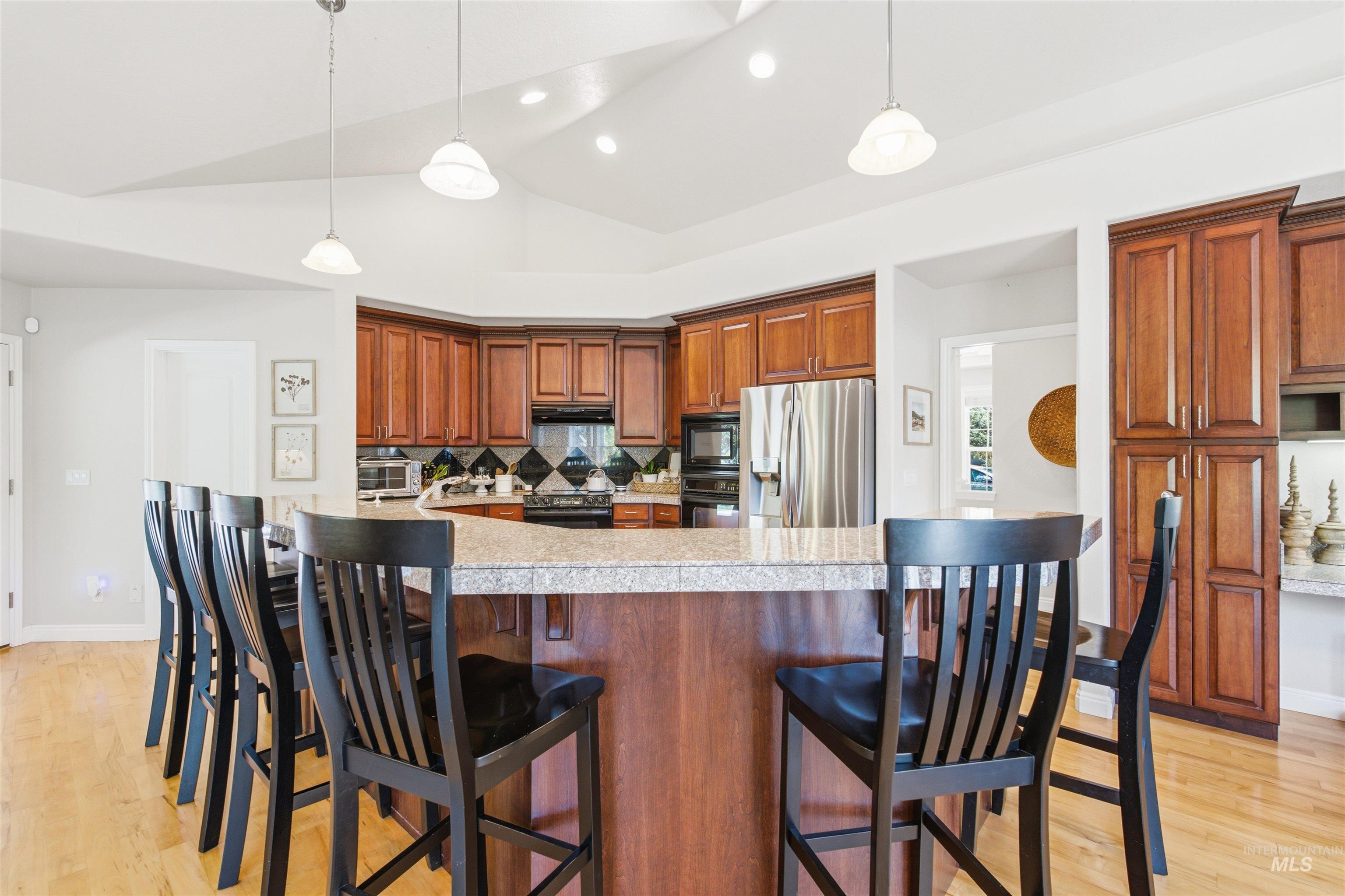 2981 S Sugar Plum Ave, Eagle, Idaho 83616, 5 Bedrooms, 3.5 Bathrooms, Residential For Sale, Price $1,699,000, 98993218
