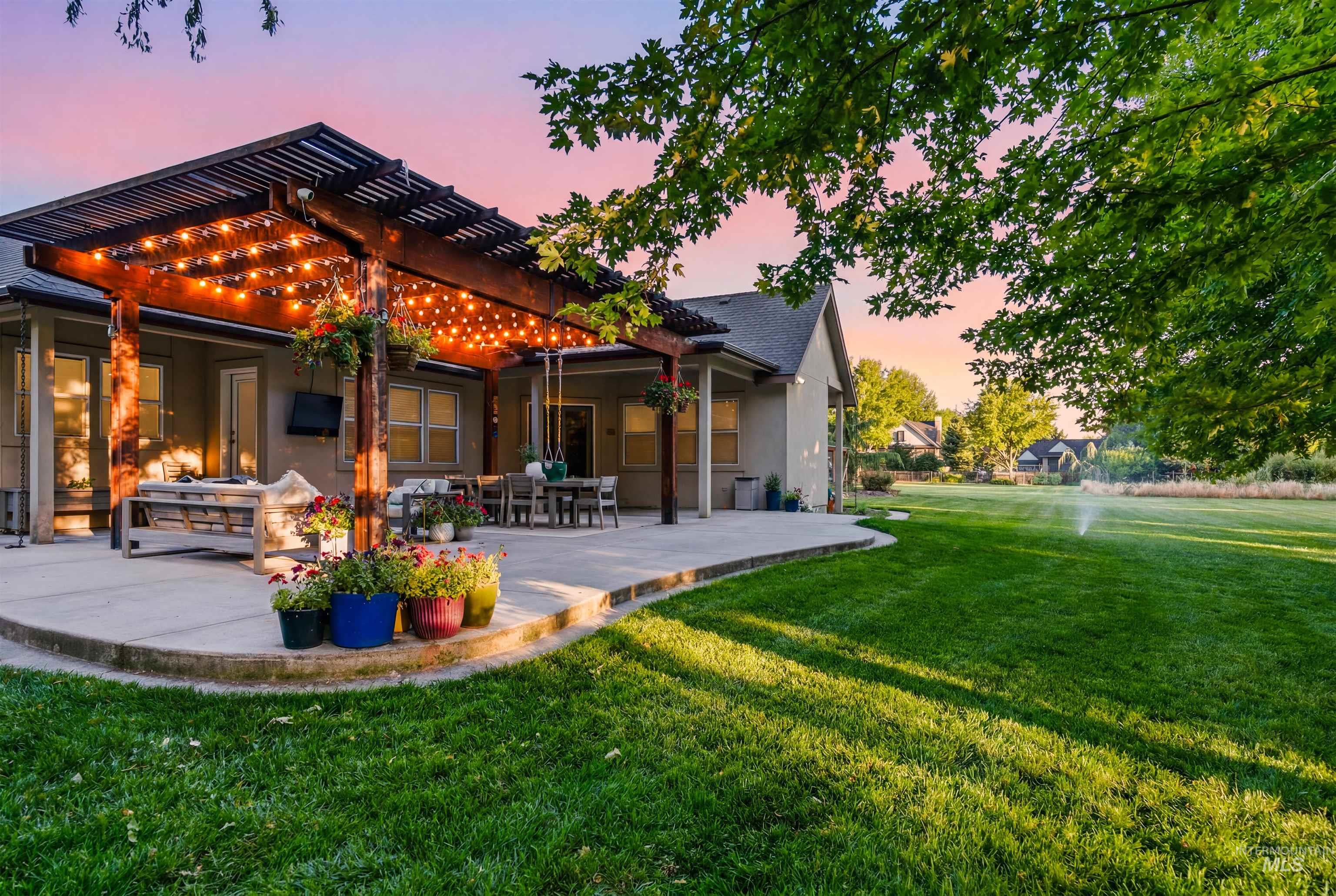 2981 S Sugar Plum Ave, Eagle, Idaho 83616, 5 Bedrooms, 3.5 Bathrooms, Residential For Sale, Price $1,699,000, 98993218