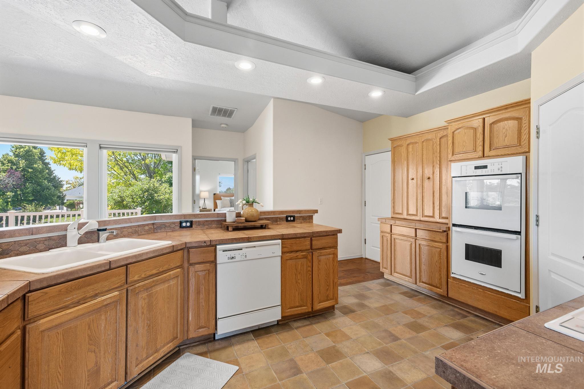 15181 Drury Lane, Caldwell, Idaho 83605, 3 Bedrooms, 2.5 Bathrooms, Residential For Sale, Price $600,000, 98993220
