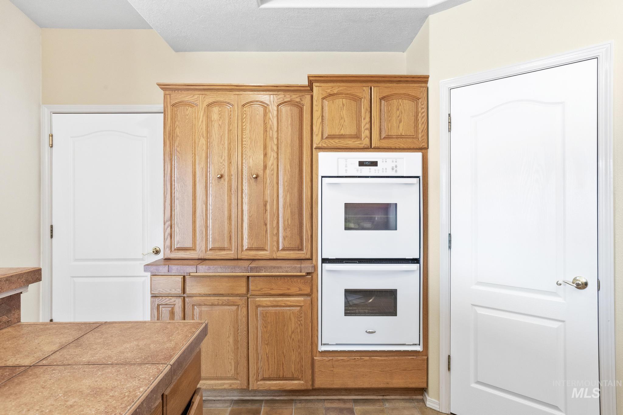 15181 Drury Lane, Caldwell, Idaho 83605, 3 Bedrooms, 2.5 Bathrooms, Residential For Sale, Price $600,000, 98993220