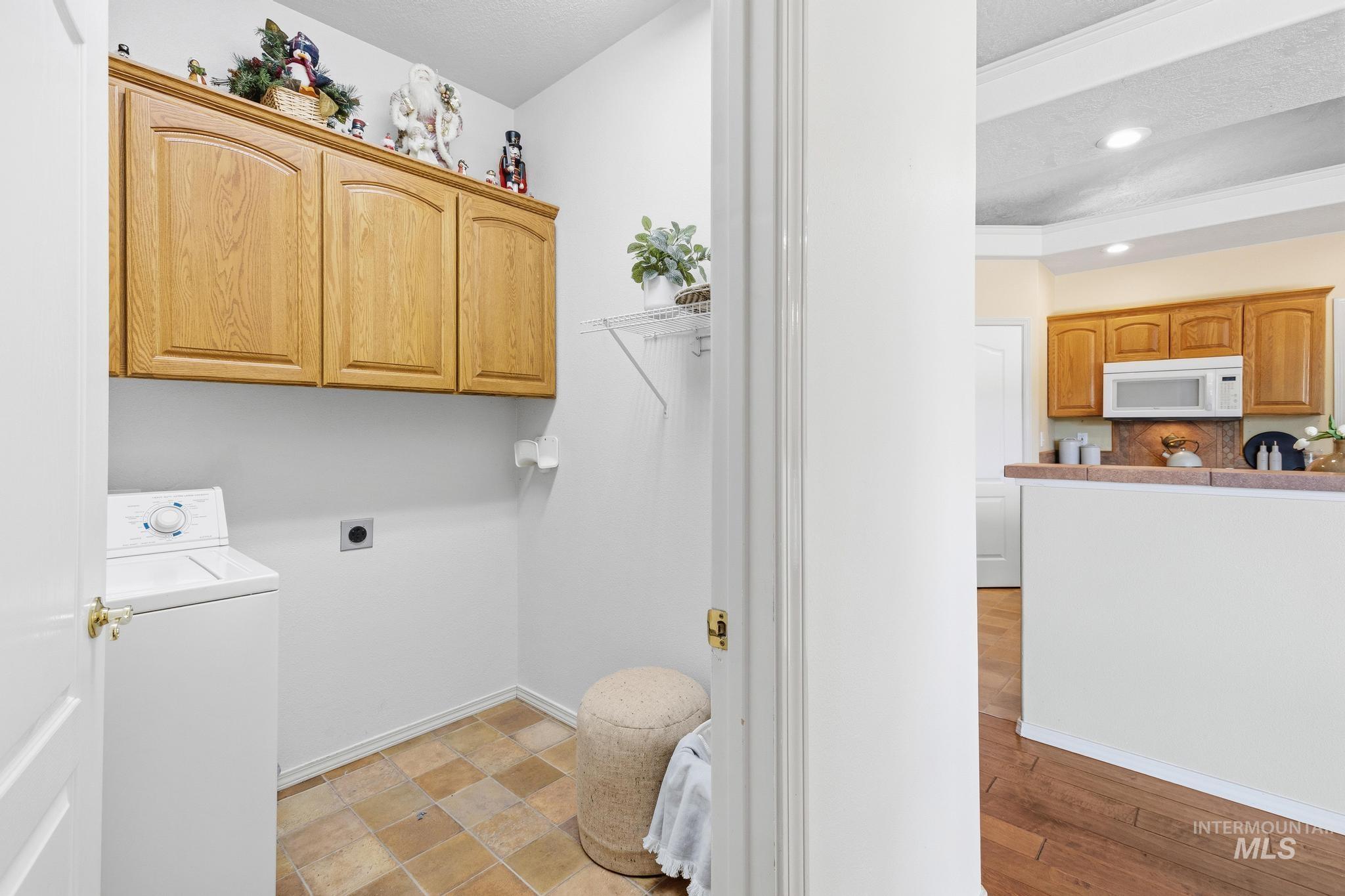 15181 Drury Lane, Caldwell, Idaho 83605, 3 Bedrooms, 2.5 Bathrooms, Residential For Sale, Price $600,000, 98993220