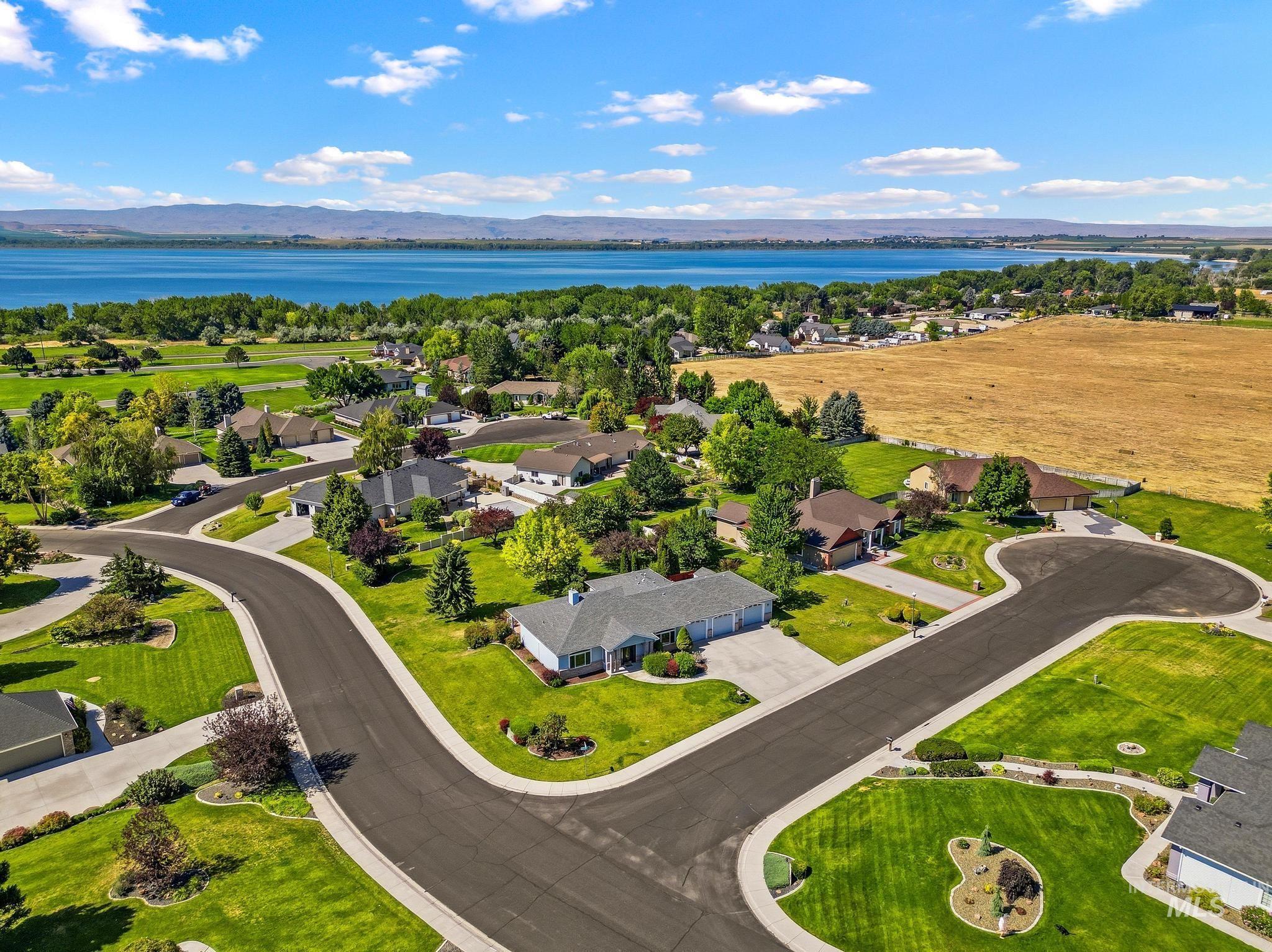 15181 Drury Lane, Caldwell, Idaho 83605, 3 Bedrooms, 2.5 Bathrooms, Residential For Sale, Price $600,000,MLS 98993220