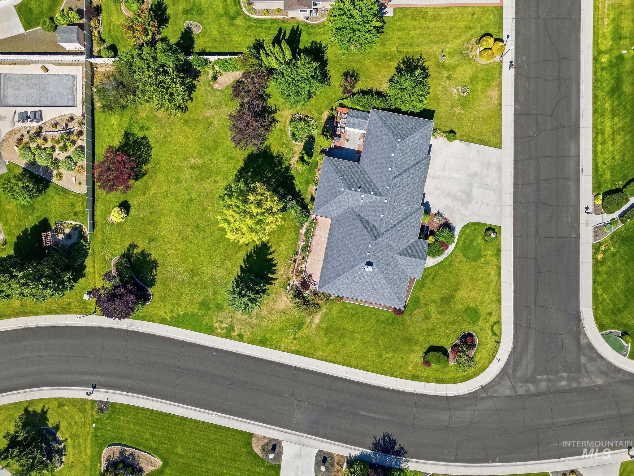 15181 Drury Lane, Caldwell, Idaho 83605, 3 Bedrooms, 2.5 Bathrooms, Residential For Sale, Price $600,000, 98993220