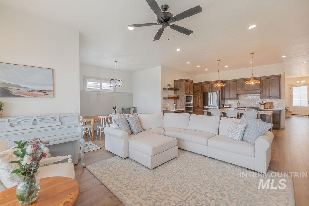 5166 W Talbot Street, Meridian, Idaho 83646, 3 Bedrooms, 2.5 Bathrooms, Residential For Sale, Price $599,000, 98993221