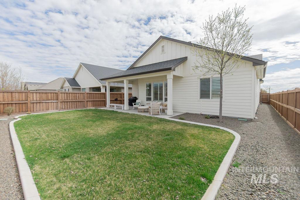 5166 W Talbot Street, Meridian, Idaho 83646, 3 Bedrooms, 2.5 Bathrooms, Residential For Sale, Price $599,000, 98993221