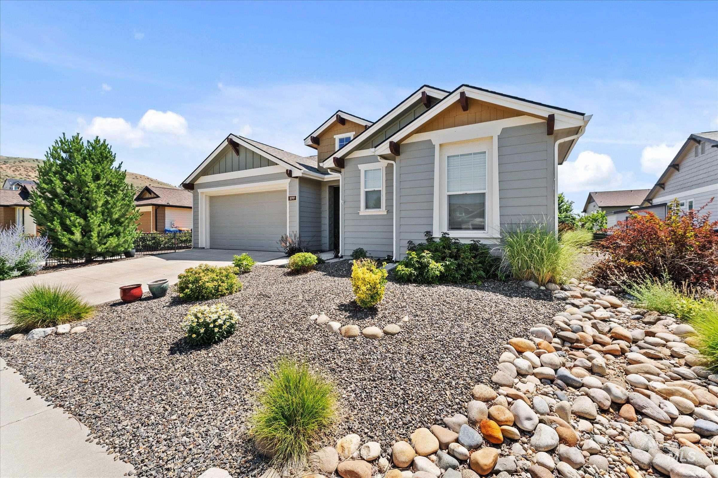 5727 W Ardossan St, Boise, Idaho 83714, 3 Bedrooms, 2 Bathrooms, Residential For Sale, Price $524,900, 98993224
