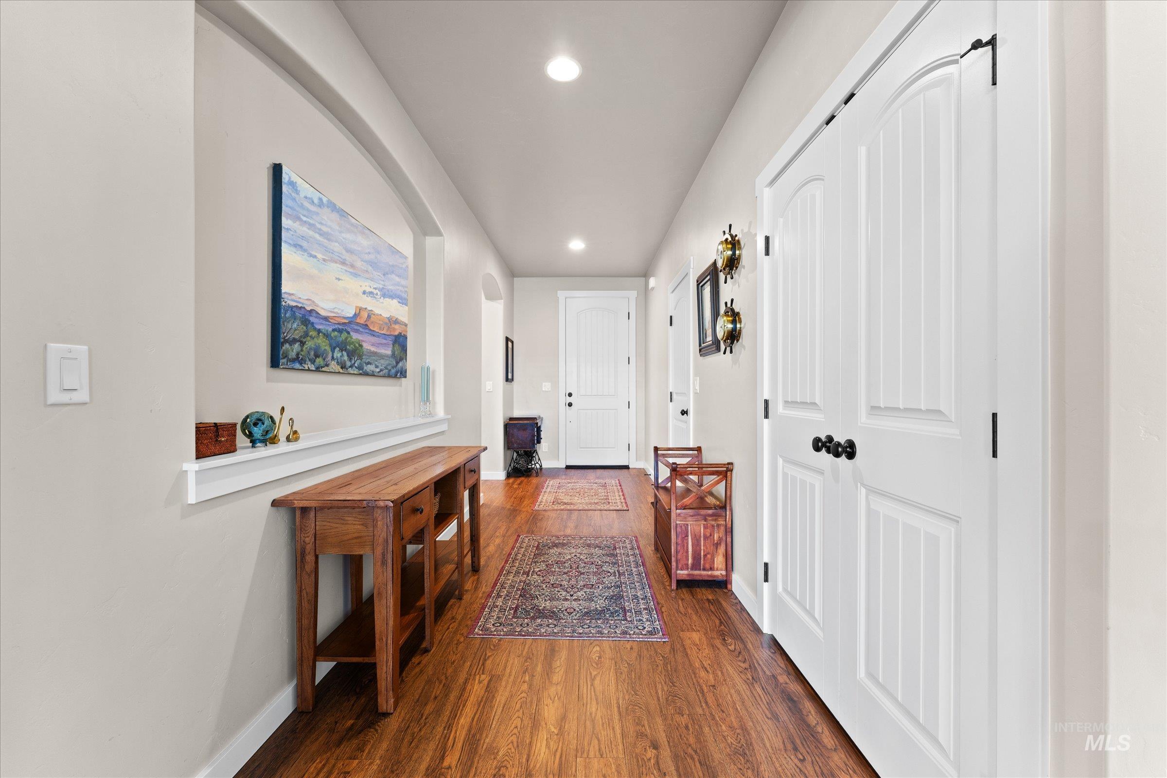 5727 W Ardossan St, Boise, Idaho 83714, 3 Bedrooms, 2 Bathrooms, Residential For Sale, Price $524,900, 98993224