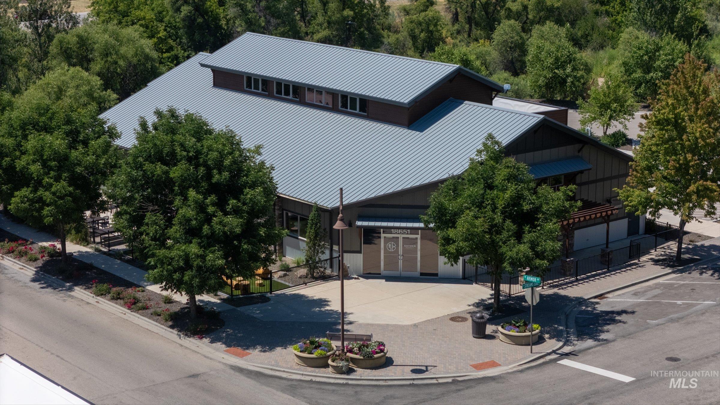 5727 W Ardossan St, Boise, Idaho 83714, 3 Bedrooms, 2 Bathrooms, Residential For Sale, Price $524,900, 98993224