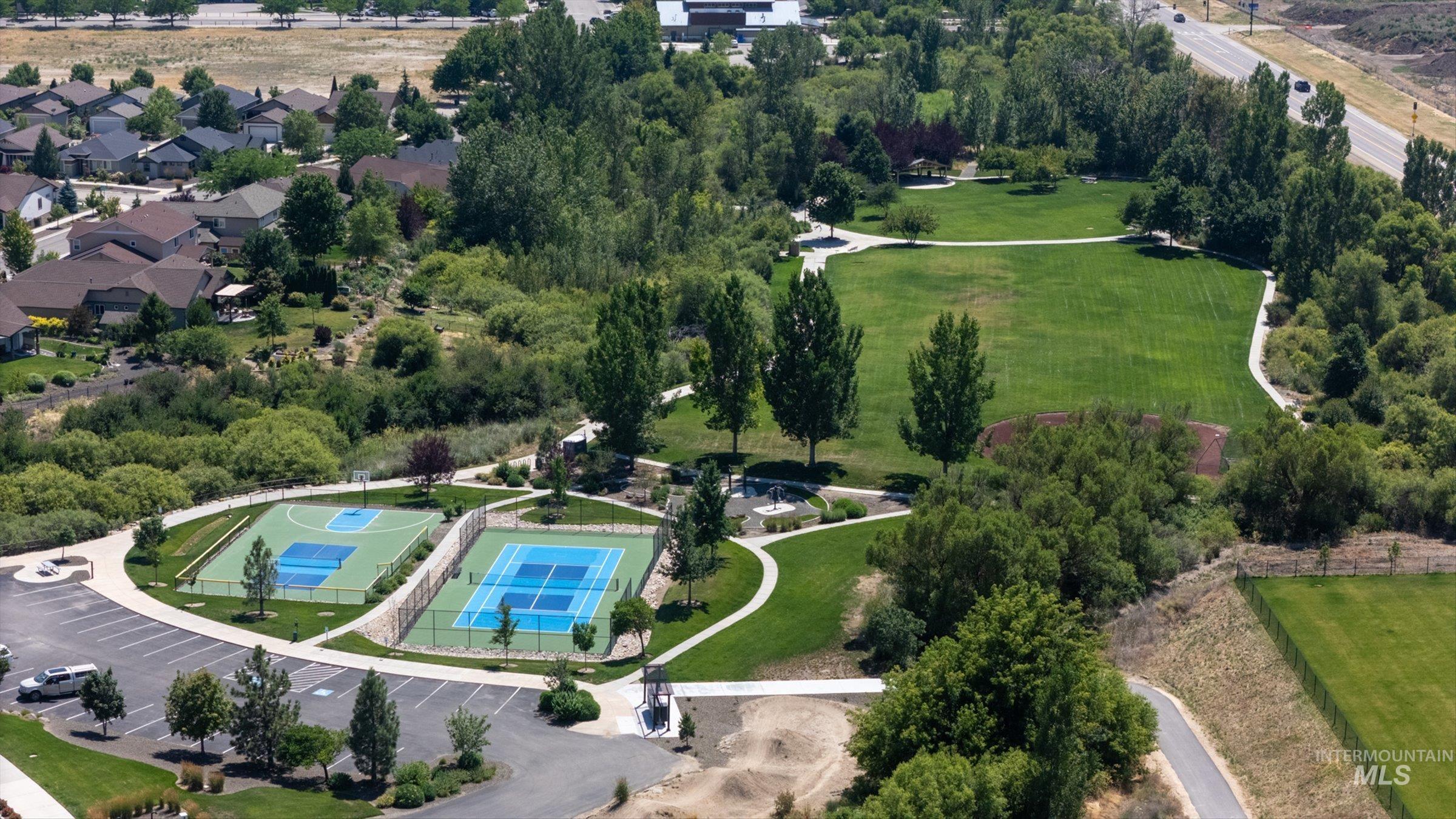 5727 W Ardossan St, Boise, Idaho 83714, 3 Bedrooms, 2 Bathrooms, Residential For Sale, Price $524,900, 98993224
