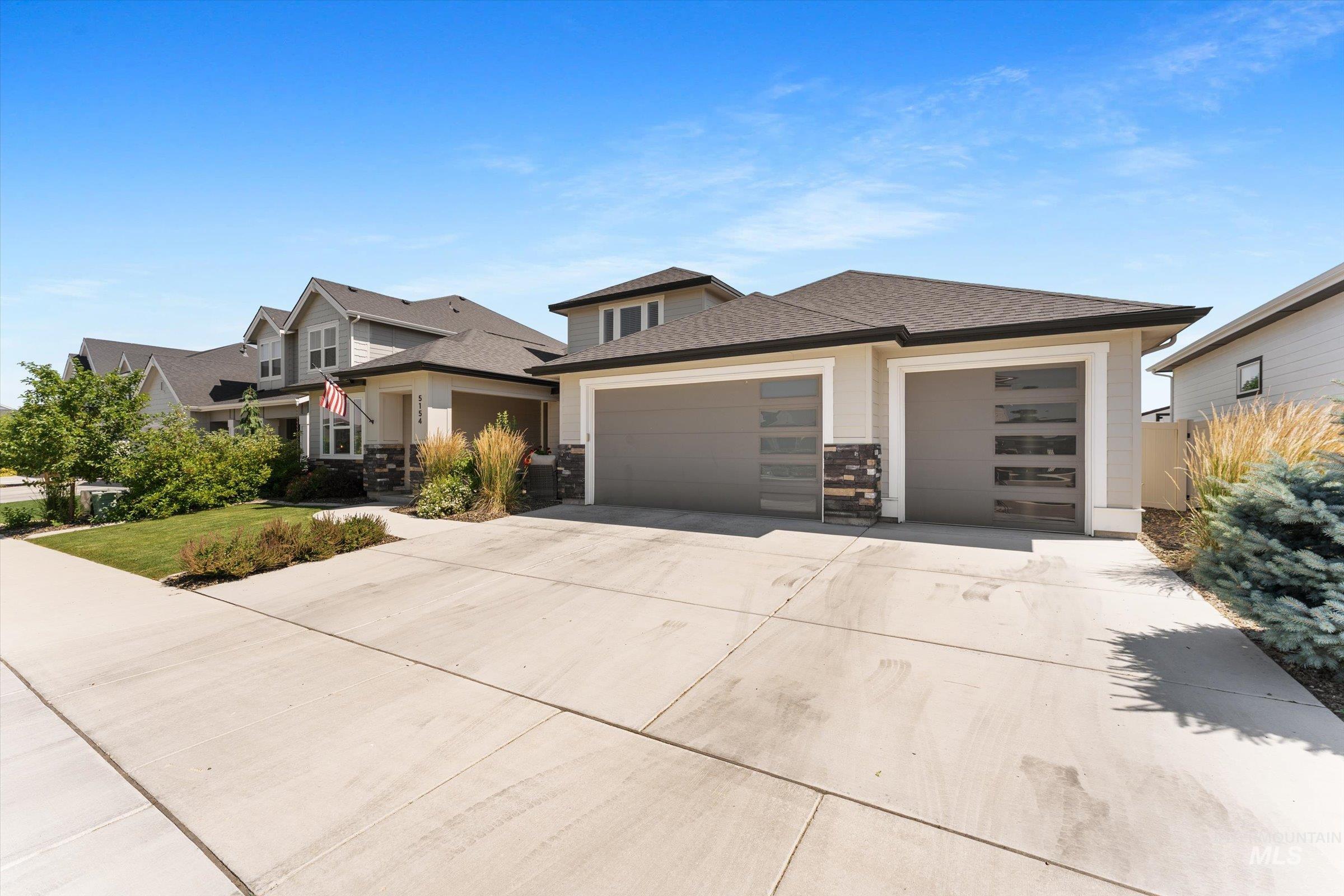 5154 S Alston Place, Meridian, Idaho 83642, 3 Bedrooms, 3 Bathrooms, Residential For Sale, Price $874,900, 98993226