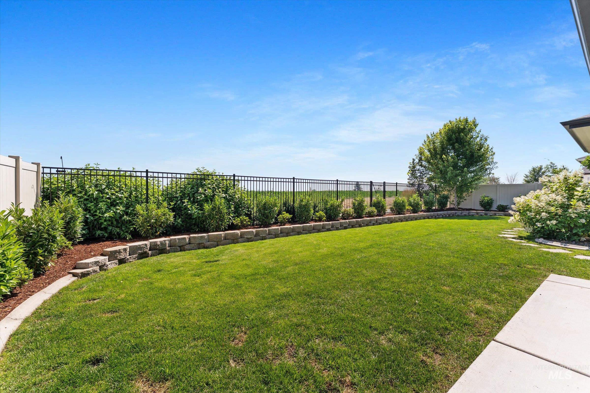 5154 S Alston Place, Meridian, Idaho 83642, 3 Bedrooms, 3 Bathrooms, Residential For Sale, Price $874,900, 98993226