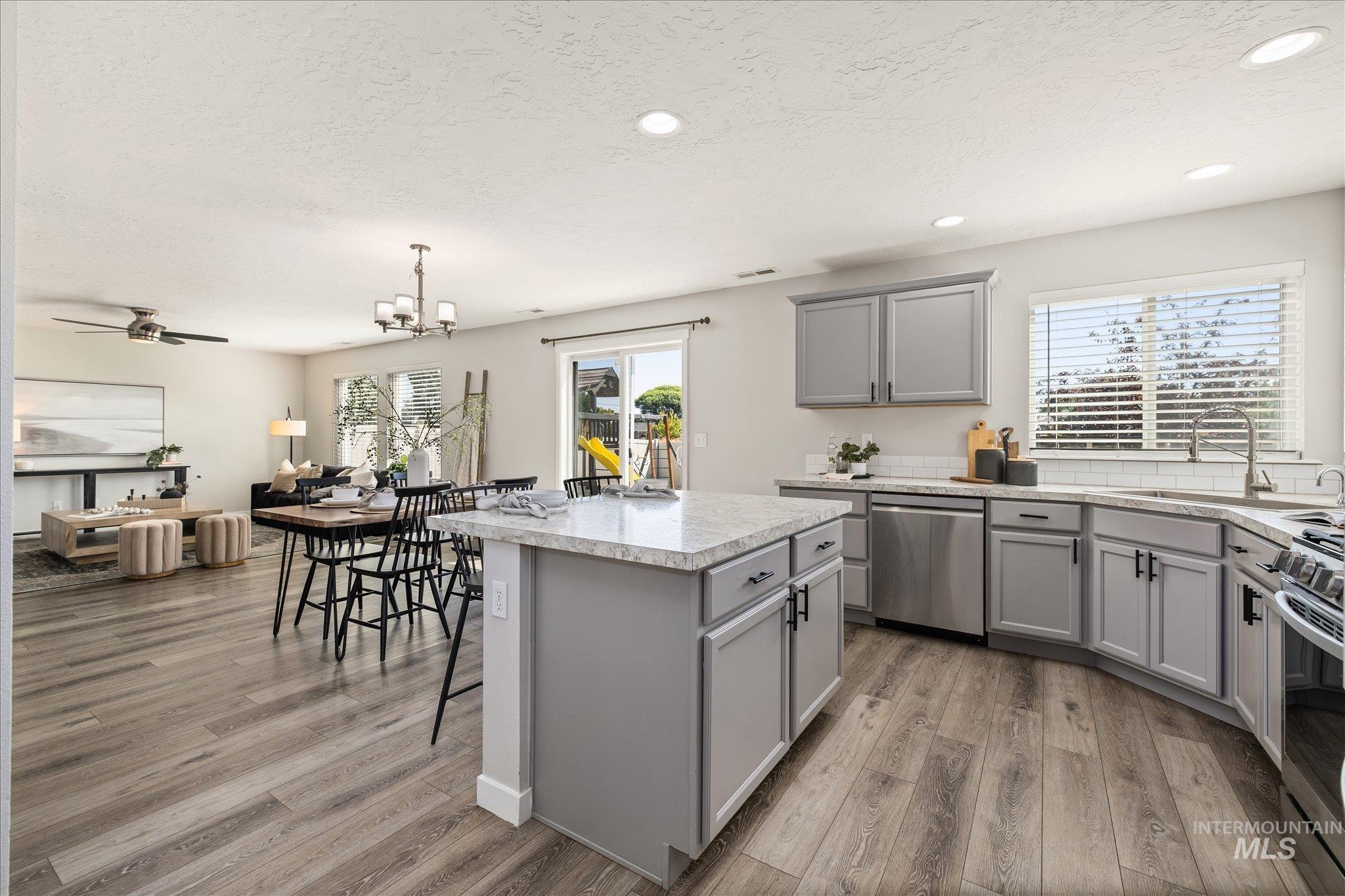 1217 Drexel Hill Avenue, Caldwell, Idaho 83605, 4 Bedrooms, 2.5 Bathrooms, Residential For Sale, Price $450,000, 98993227