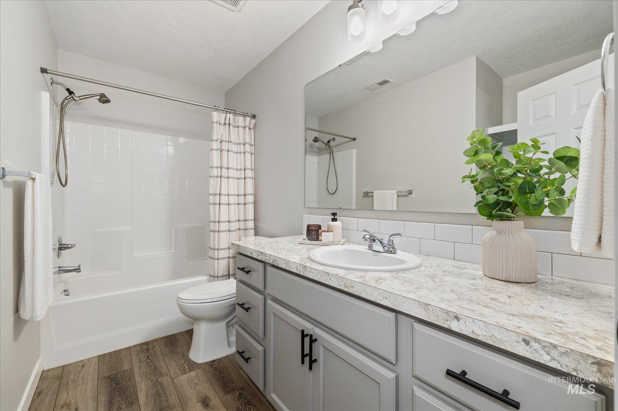 1217 Drexel Hill Avenue, Caldwell, Idaho 83605, 4 Bedrooms, 2.5 Bathrooms, Residential For Sale, Price $450,000, 98993227