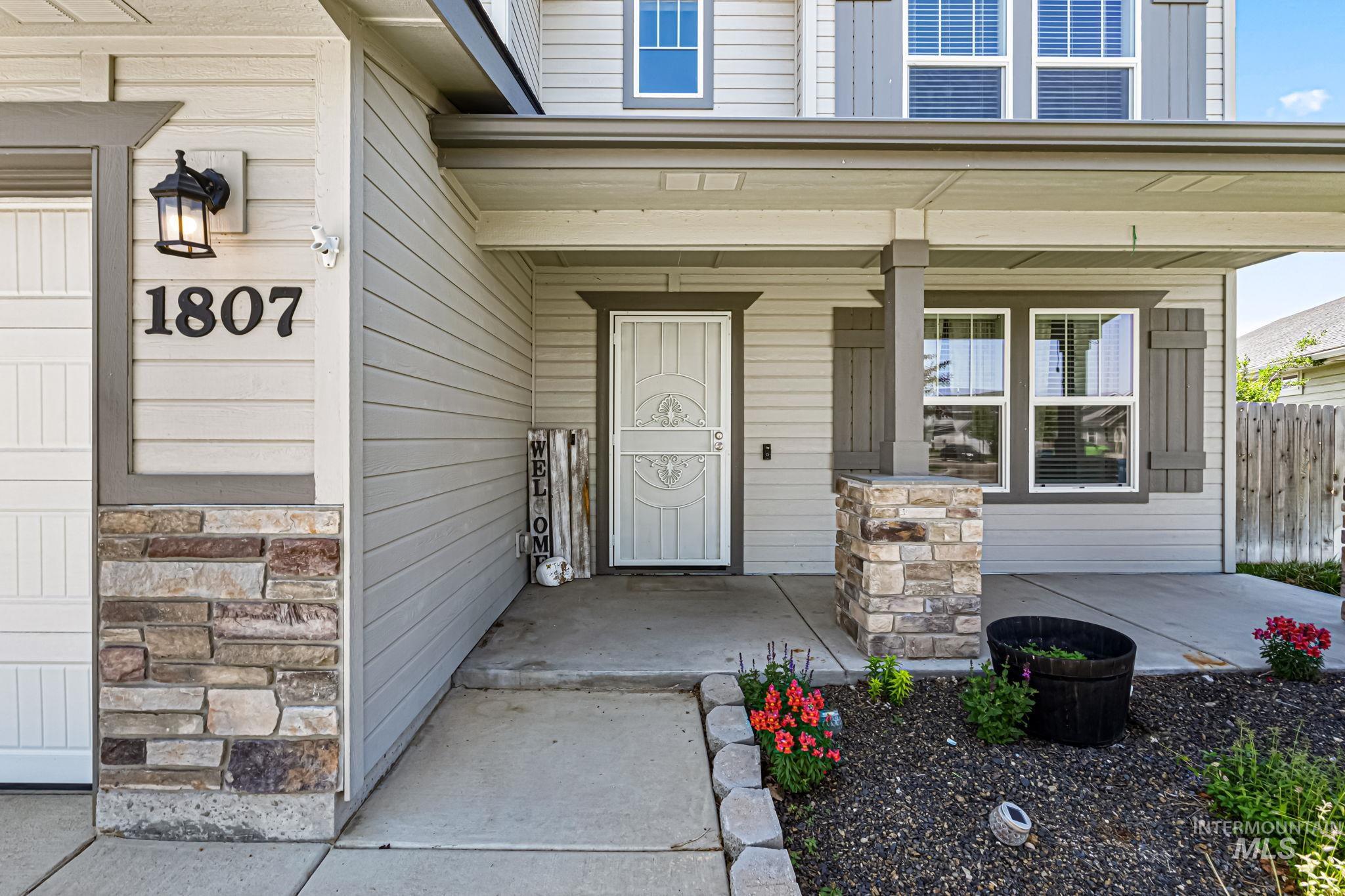1807 W Lava Ave., Nampa, Idaho 83651, 4 Bedrooms, 3 Bathrooms, Residential For Sale, Price $470,000, 98993228