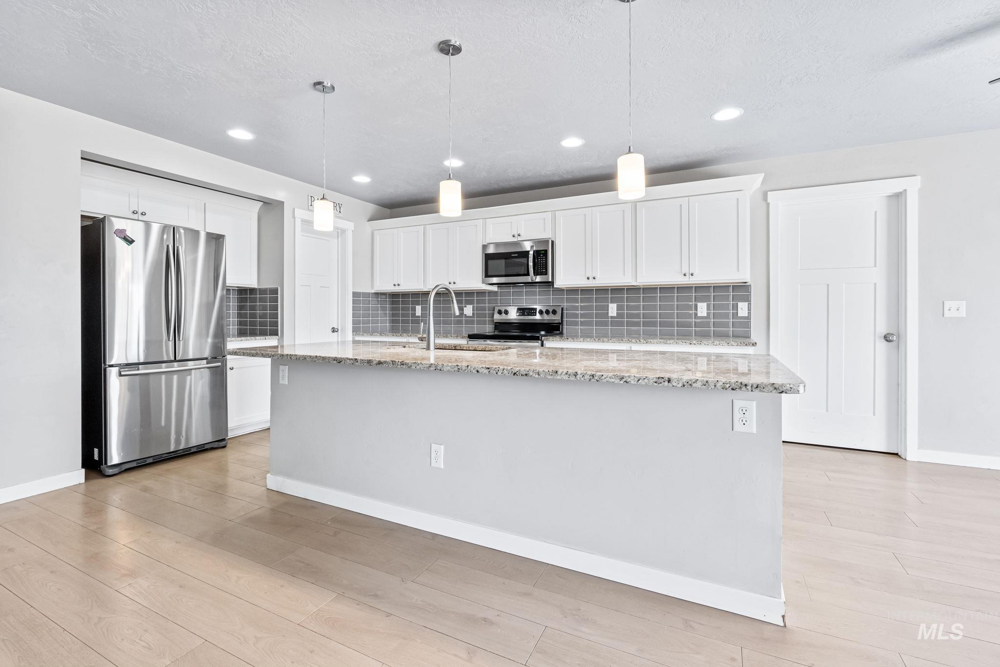 1807 W Lava Ave., Nampa, Idaho 83651, 4 Bedrooms, 3 Bathrooms, Residential For Sale, Price $470,000, 98993228