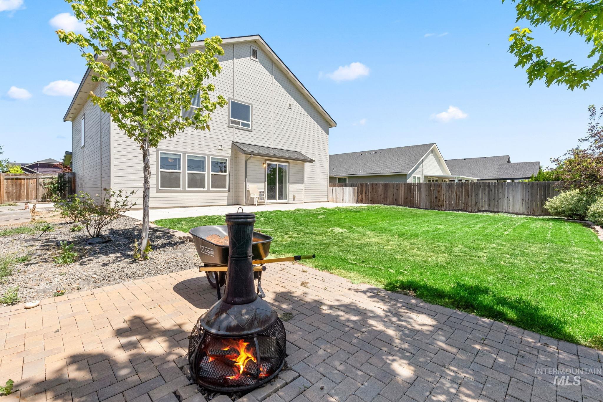 1807 W Lava Ave., Nampa, Idaho 83651, 4 Bedrooms, 3 Bathrooms, Residential For Sale, Price $470,000, 98993228