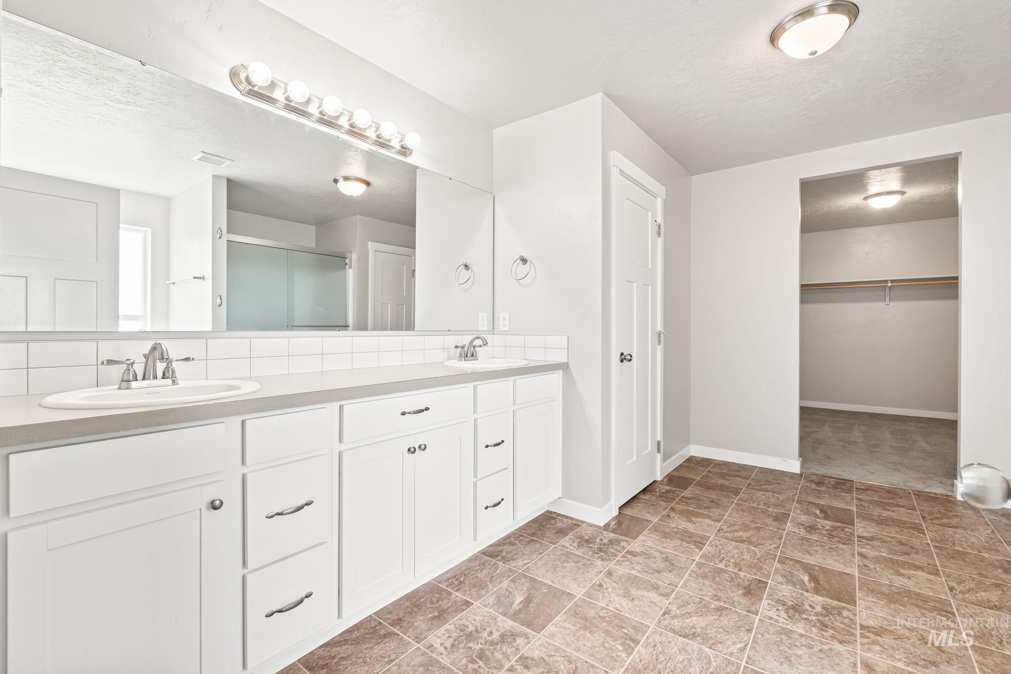 1807 W Lava Ave., Nampa, Idaho 83651, 4 Bedrooms, 3 Bathrooms, Residential For Sale, Price $470,000, 98993228