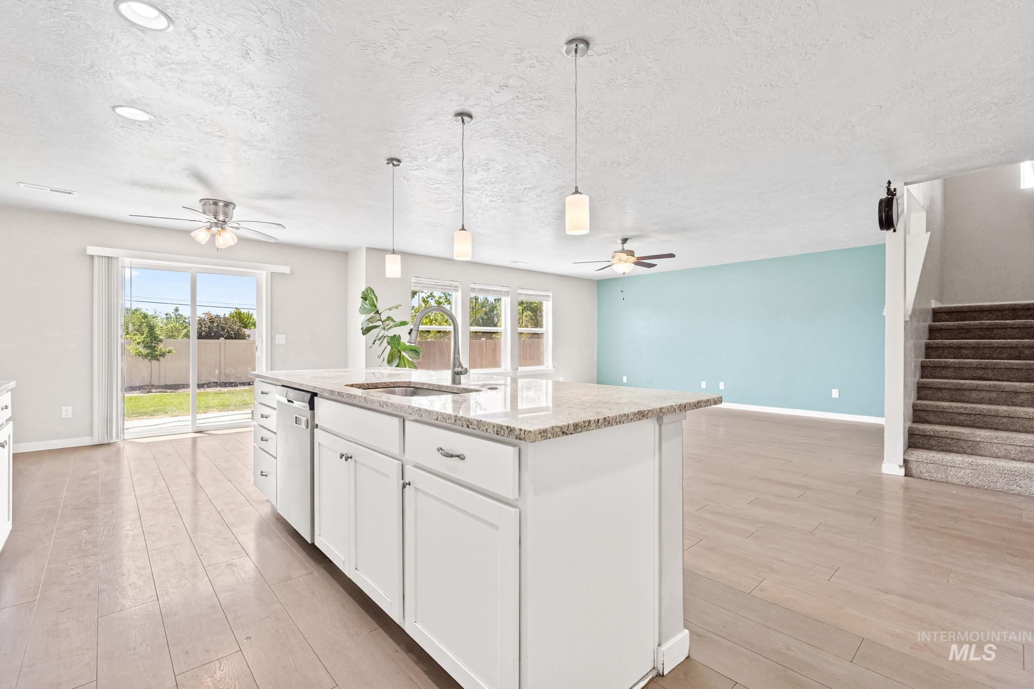 1807 W Lava Ave., Nampa, Idaho 83651, 4 Bedrooms, 3 Bathrooms, Residential For Sale, Price $470,000, 98993228