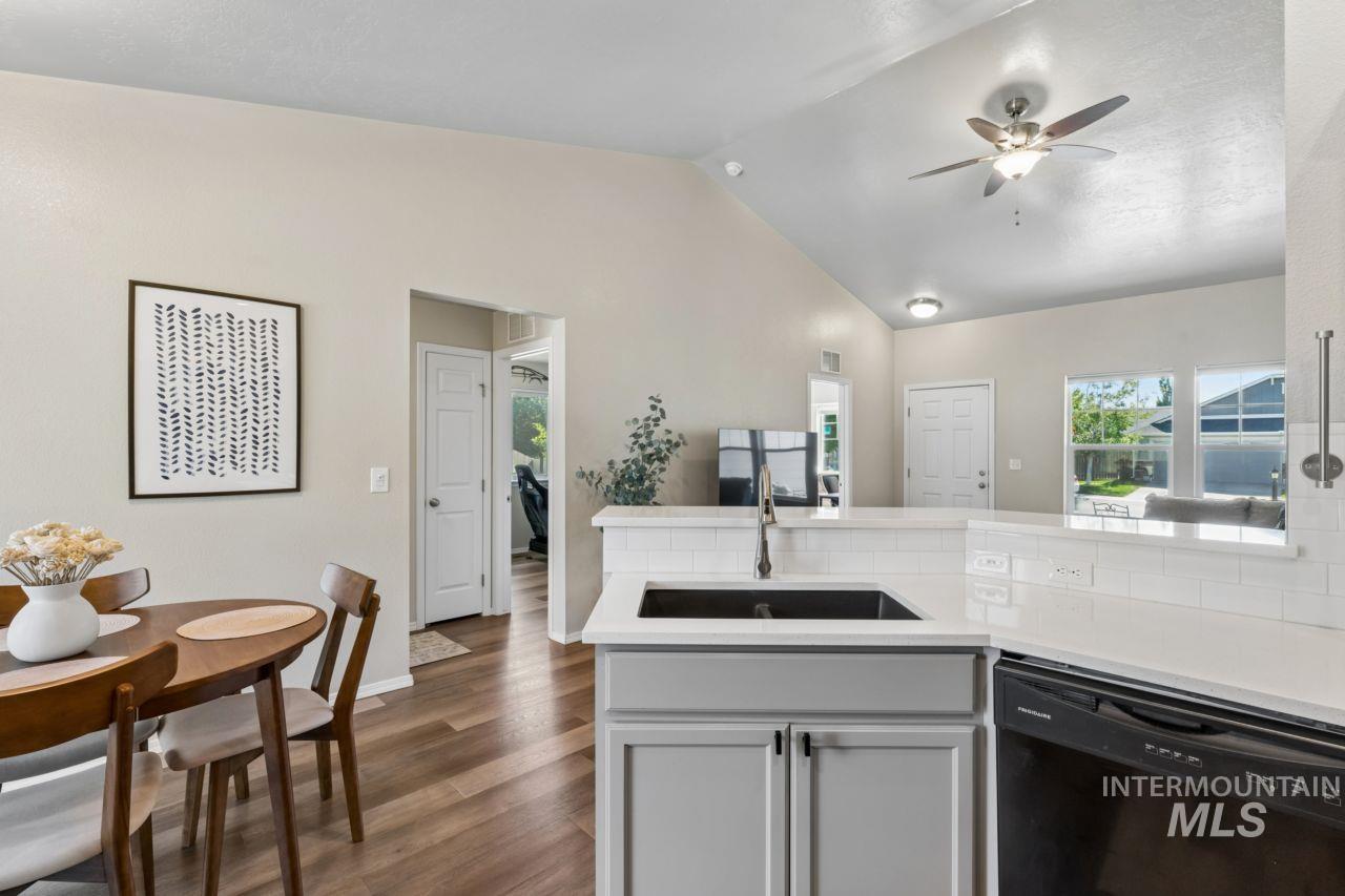 6719 S Cheshire Ave., Boise, Idaho 83709, 4 Bedrooms, 2 Bathrooms, Residential For Sale, Price $435,000, 98993230