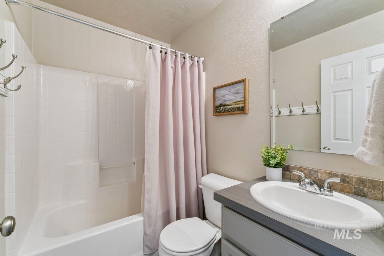 6719 S Cheshire Ave., Boise, Idaho 83709, 4 Bedrooms, 2 Bathrooms, Residential For Sale, Price $435,000, 98993230