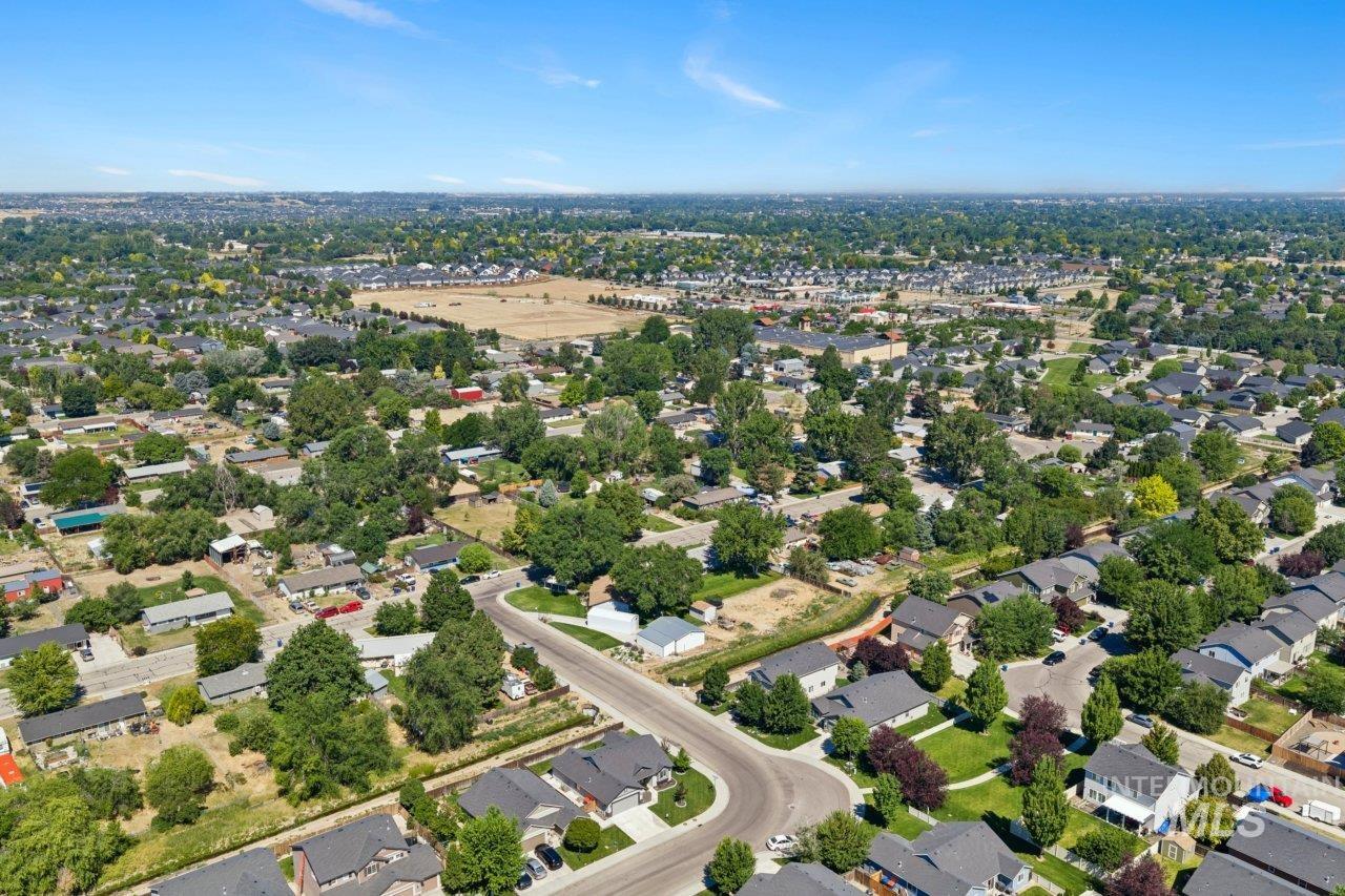 6719 S Cheshire Ave., Boise, Idaho 83709, 4 Bedrooms, 2 Bathrooms, Residential For Sale, Price $435,000, 98993230