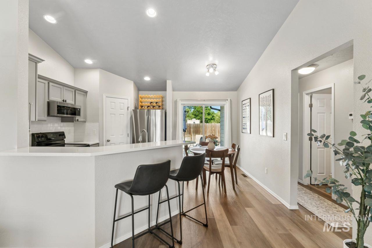 6719 S Cheshire Ave., Boise, Idaho 83709, 4 Bedrooms, 2 Bathrooms, Residential For Sale, Price $435,000, 98993230