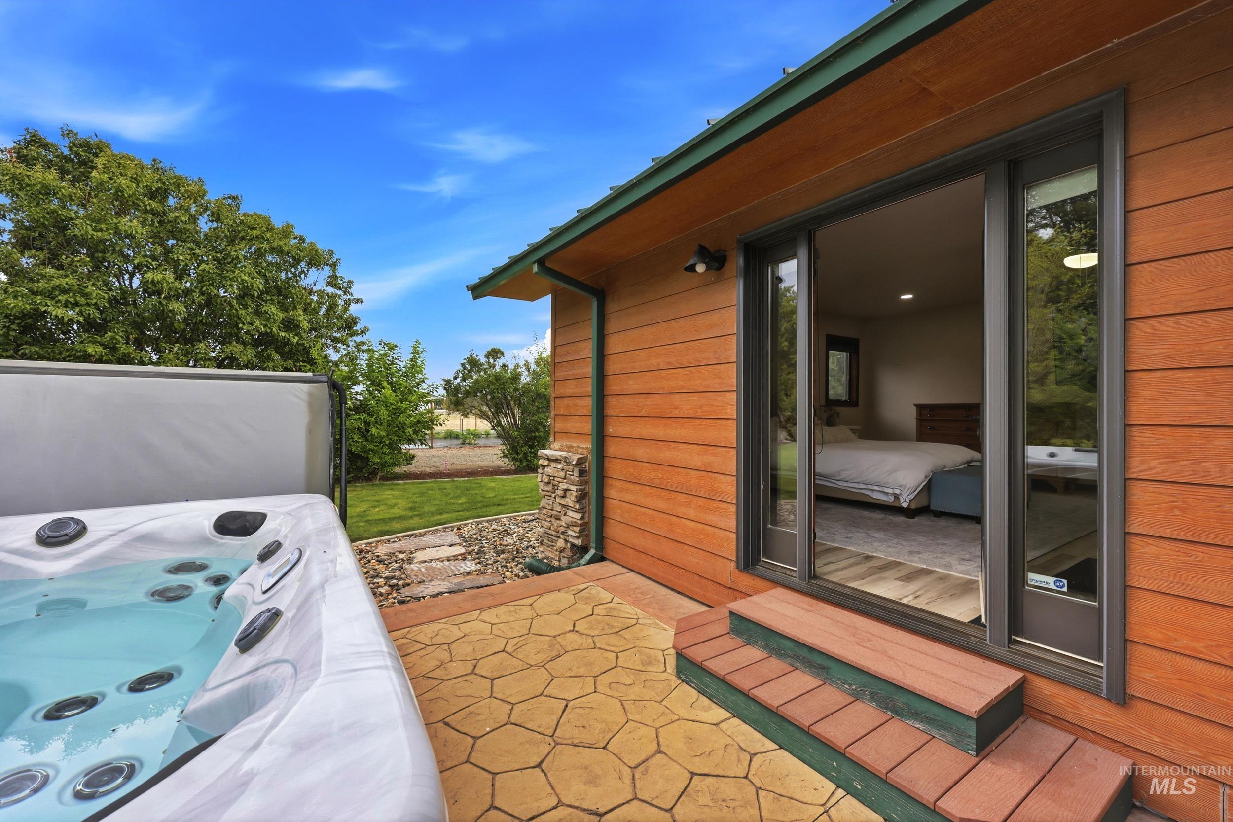 339 Airport Rd, Weiser, Idaho 83672, 3 Bedrooms, 2 Bathrooms, Residential For Sale, Price $1,050,000, 98993234