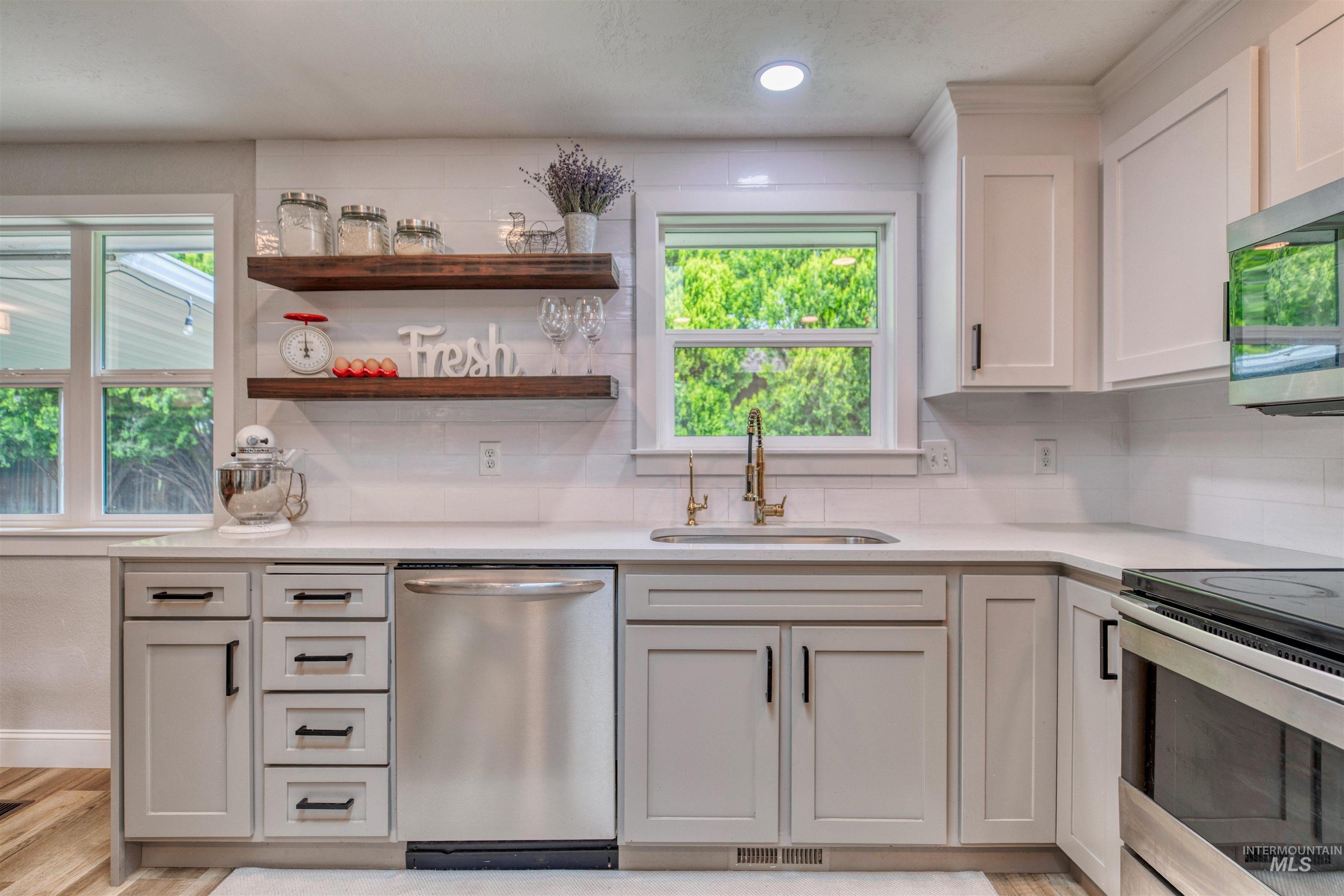 11916 W Jody Dr, Boise, Idaho 83713-1741, 3 Bedrooms, 2.5 Bathrooms, Residential For Sale, Price $550,000, 98993235
