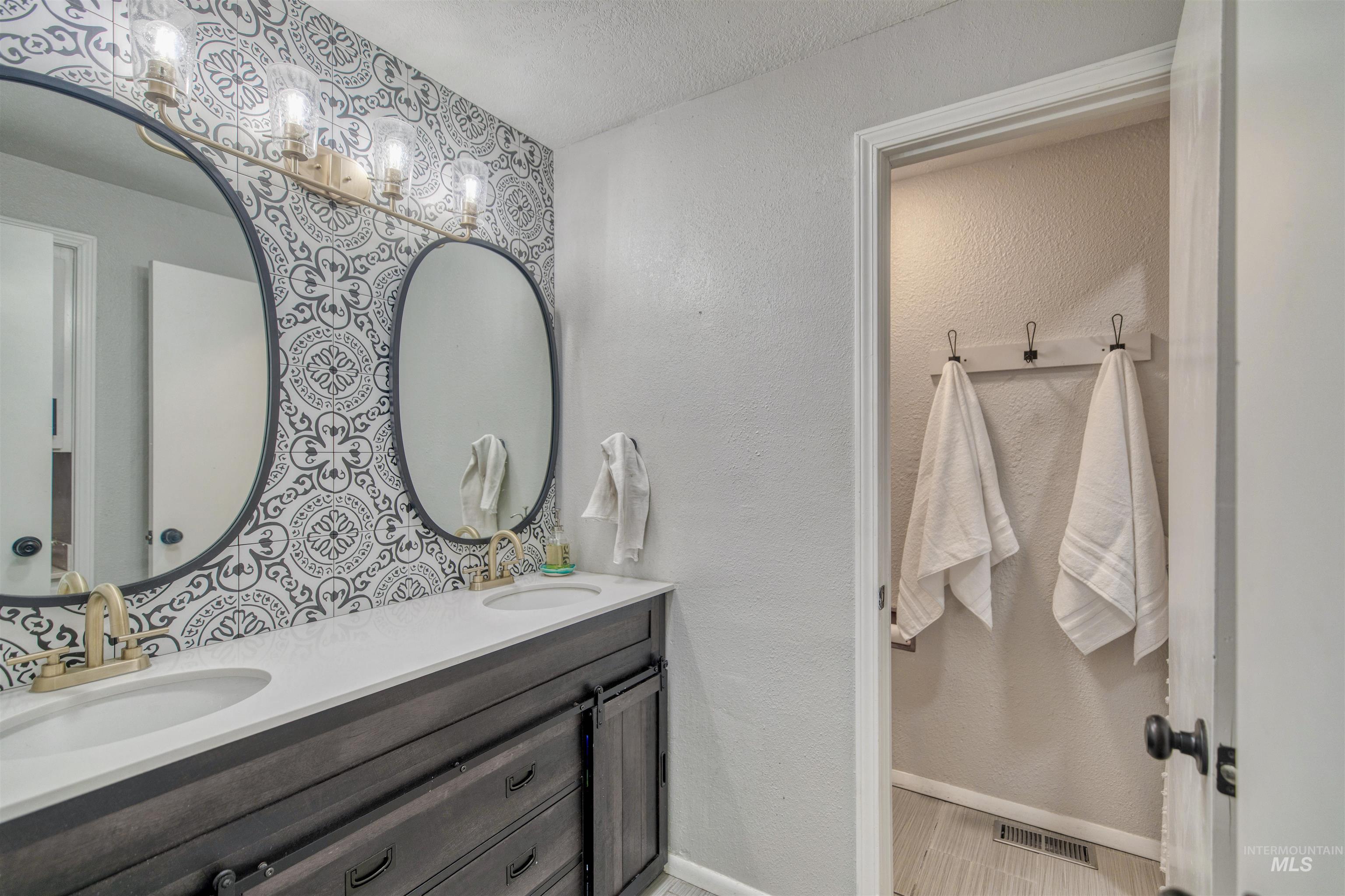 11916 W Jody Dr, Boise, Idaho 83713-1741, 3 Bedrooms, 2.5 Bathrooms, Residential For Sale, Price $550,000, 98993235