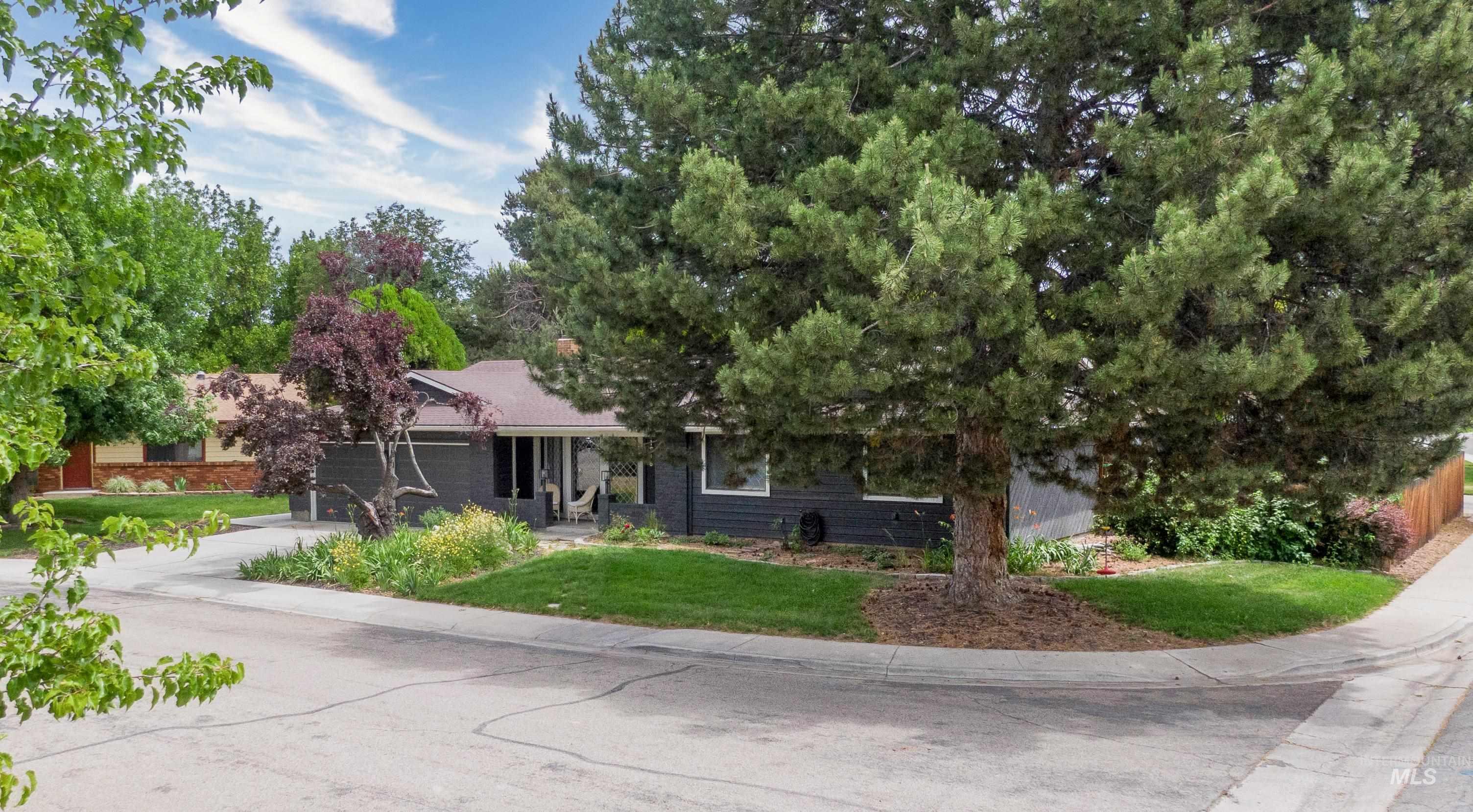 11916 W Jody Dr, Boise, Idaho 83713-1741, 3 Bedrooms, 2.5 Bathrooms, Residential For Sale, Price $550,000, 98993235