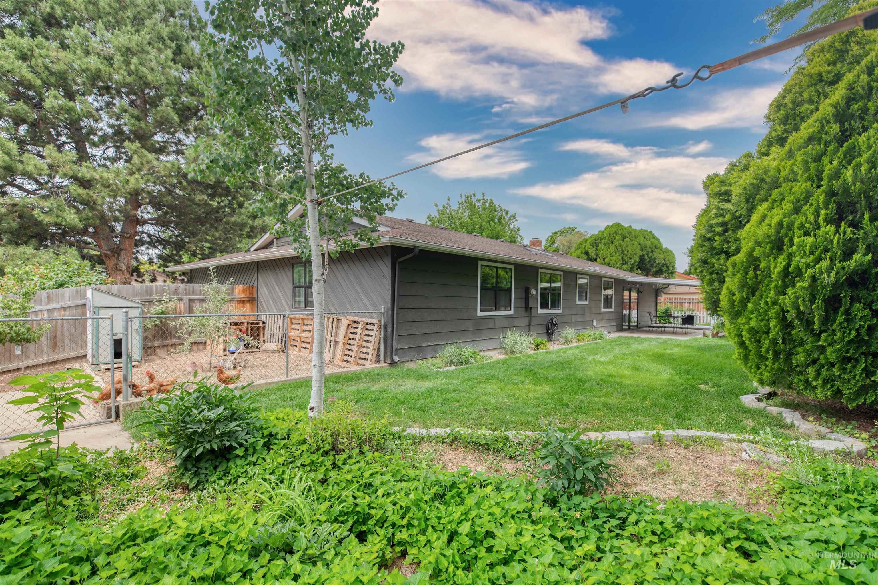 11916 W Jody Dr, Boise, Idaho 83713-1741, 3 Bedrooms, 2.5 Bathrooms, Residential For Sale, Price $550,000, 98993235