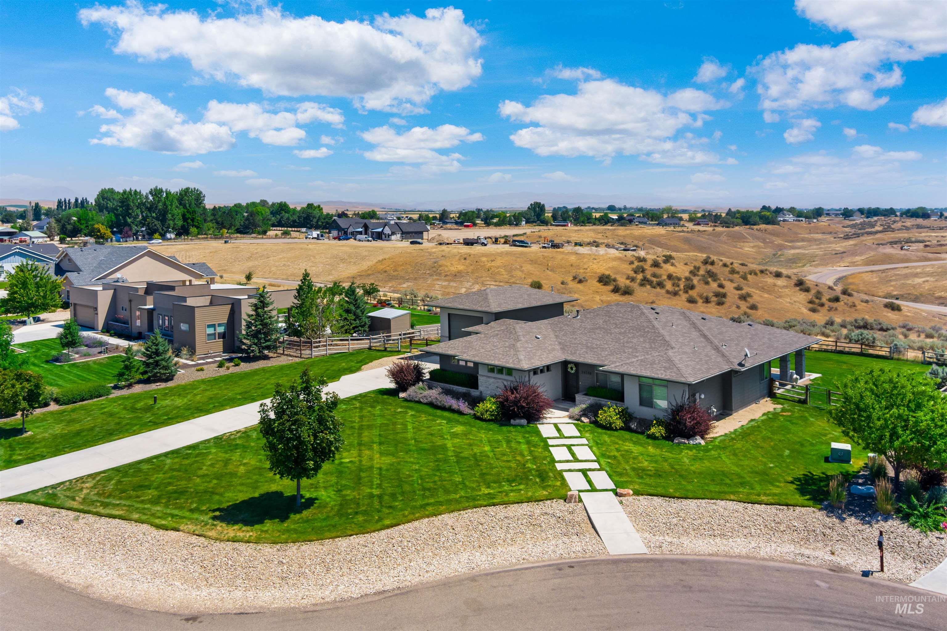 24398 TOMBSTONE RIDGE CT., Middleton, Idaho 83644-5470, 4 Bedrooms, 2.5 Bathrooms, Residential For Sale, Price $1,199,999,MLS 98993236