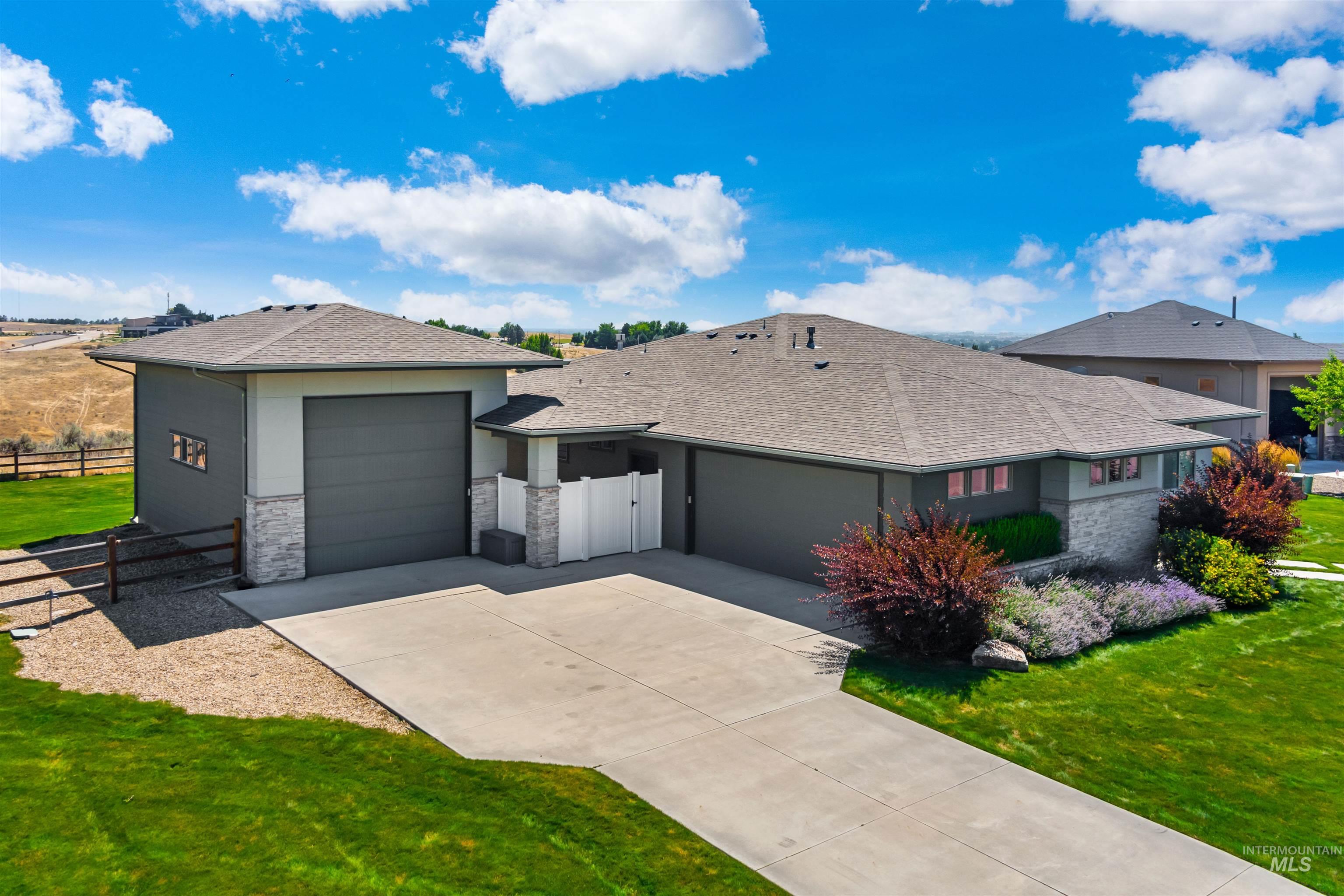 24398 TOMBSTONE RIDGE CT., Middleton, Idaho 83644-5470, 4 Bedrooms, 2.5 Bathrooms, Residential For Sale, Price $1,199,999,MLS 98993236