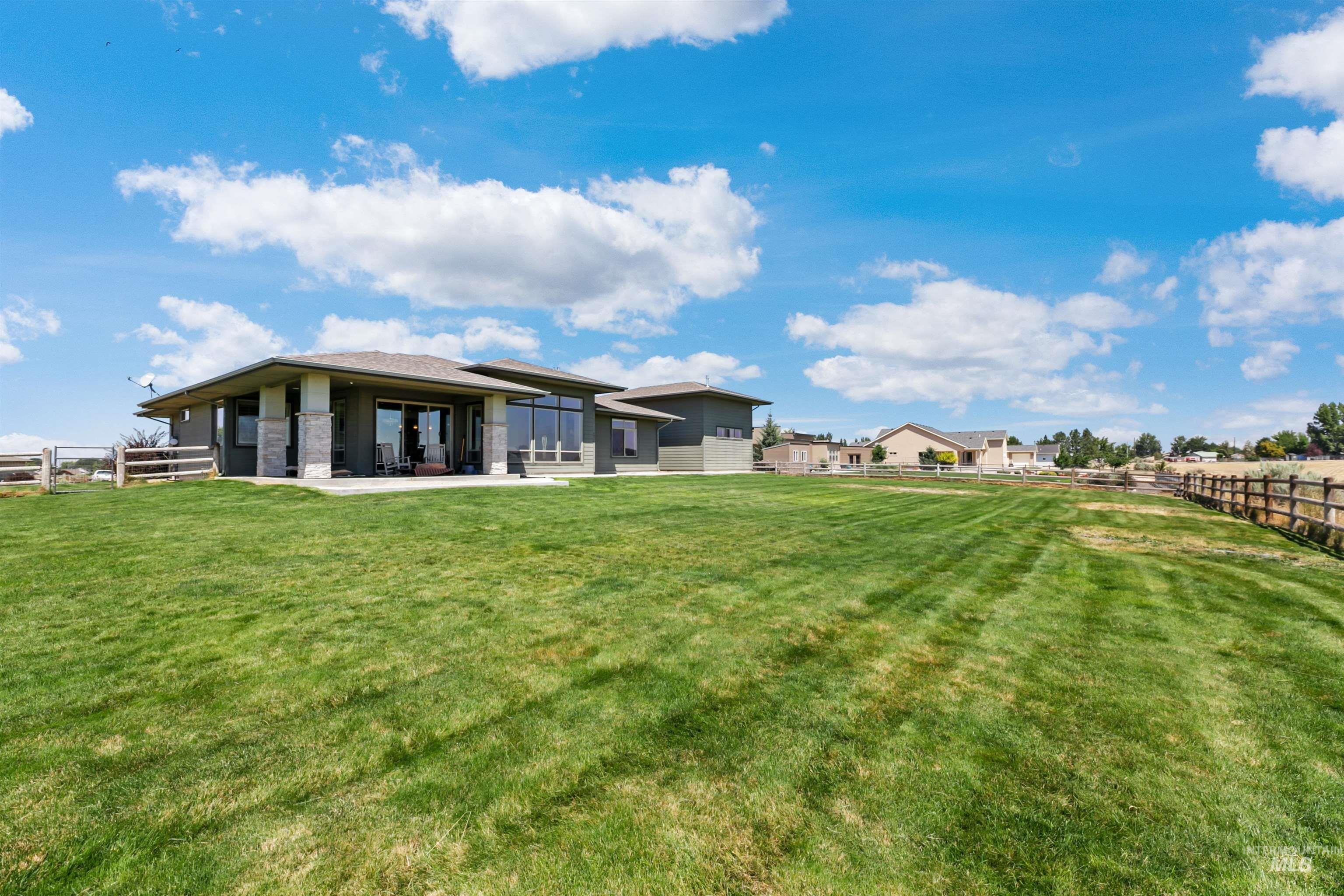 24398 TOMBSTONE RIDGE CT., Middleton, Idaho 83644-5470, 4 Bedrooms, 2.5 Bathrooms, Residential For Sale, Price $1,199,999,MLS 98993236
