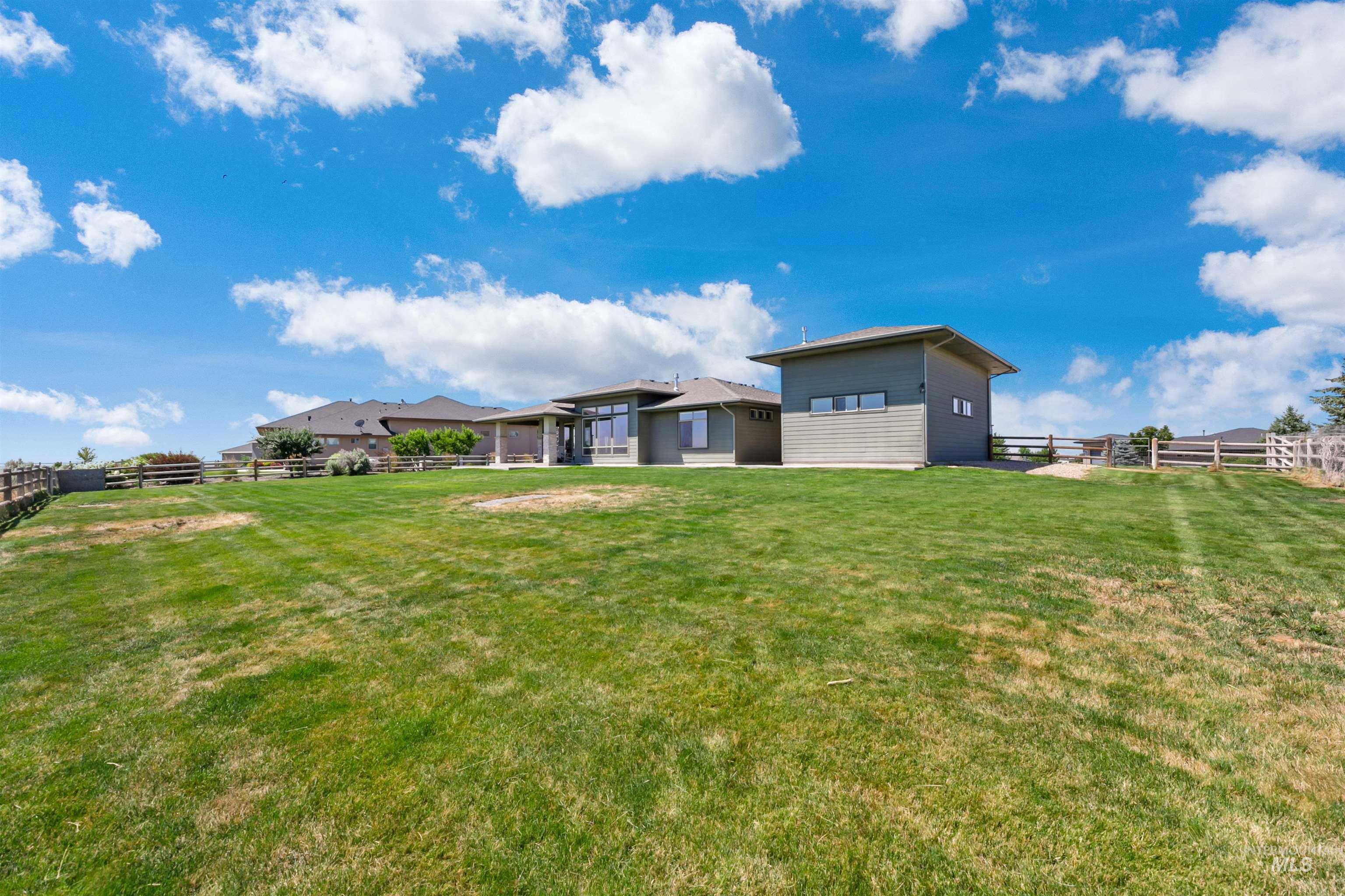 24398 TOMBSTONE RIDGE CT., Middleton, Idaho 83644-5470, 4 Bedrooms, 2.5 Bathrooms, Residential For Sale, Price $1,199,999,MLS 98993236